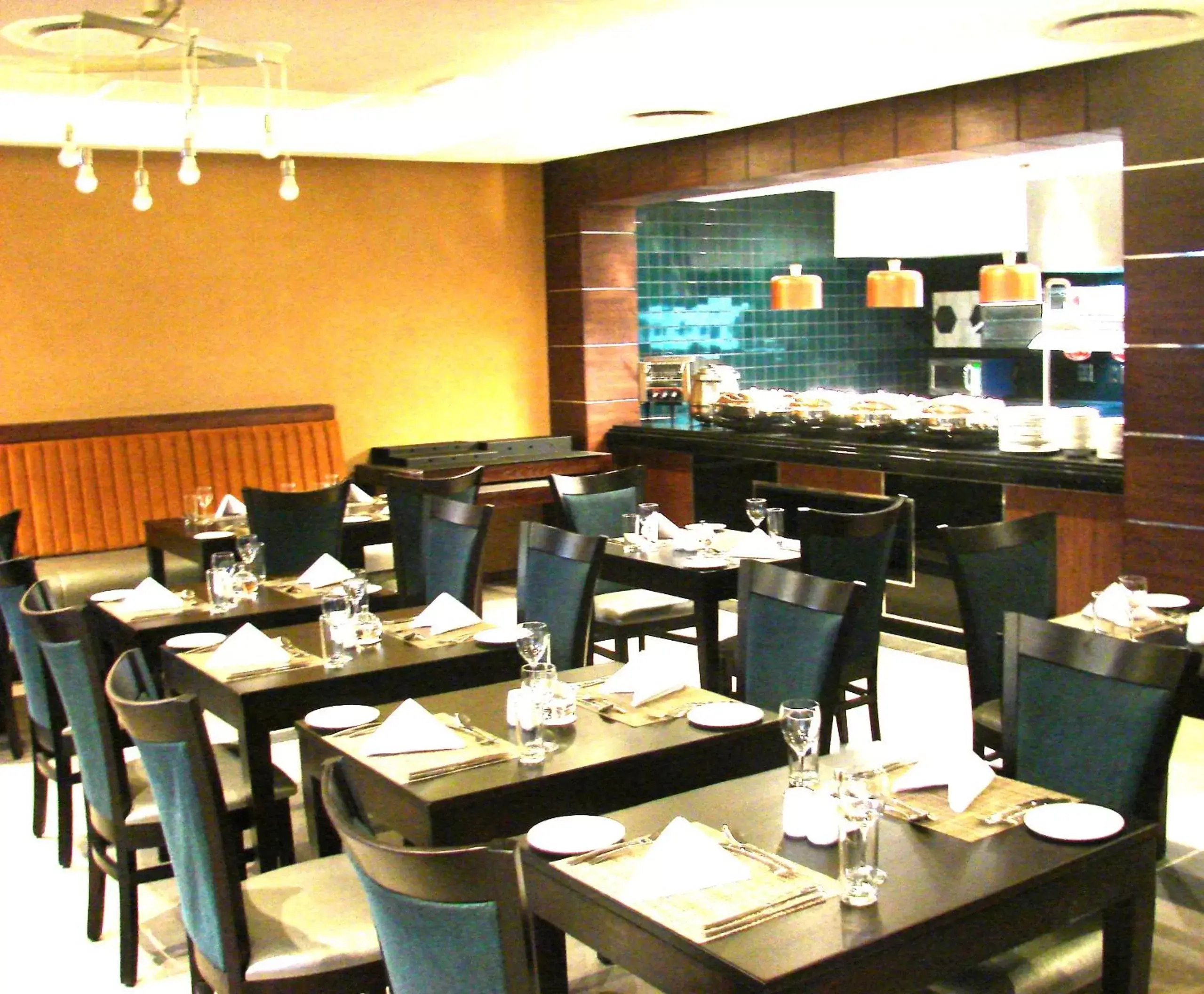Restaurant/Places to Eat in Premier Splendid Inn Bloemfontein