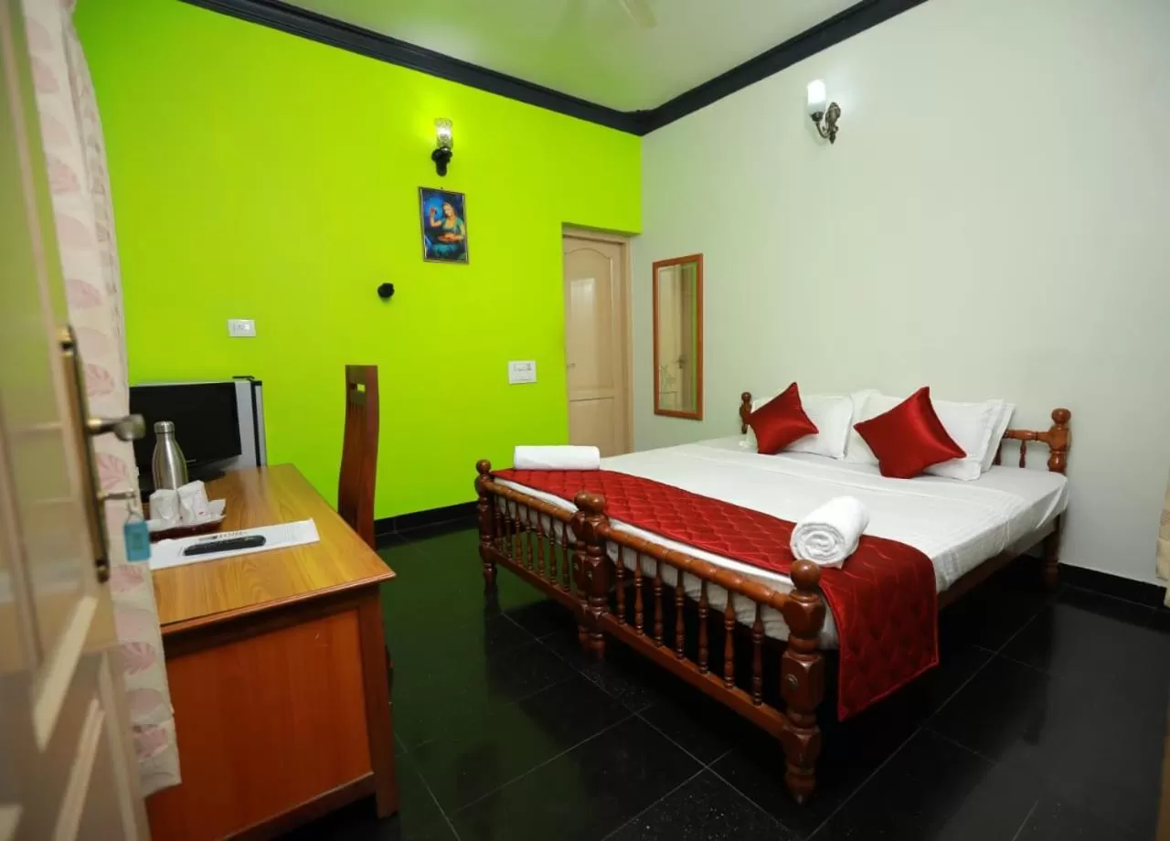 Bed in Ideal Ayurvedic Resort Kovalam