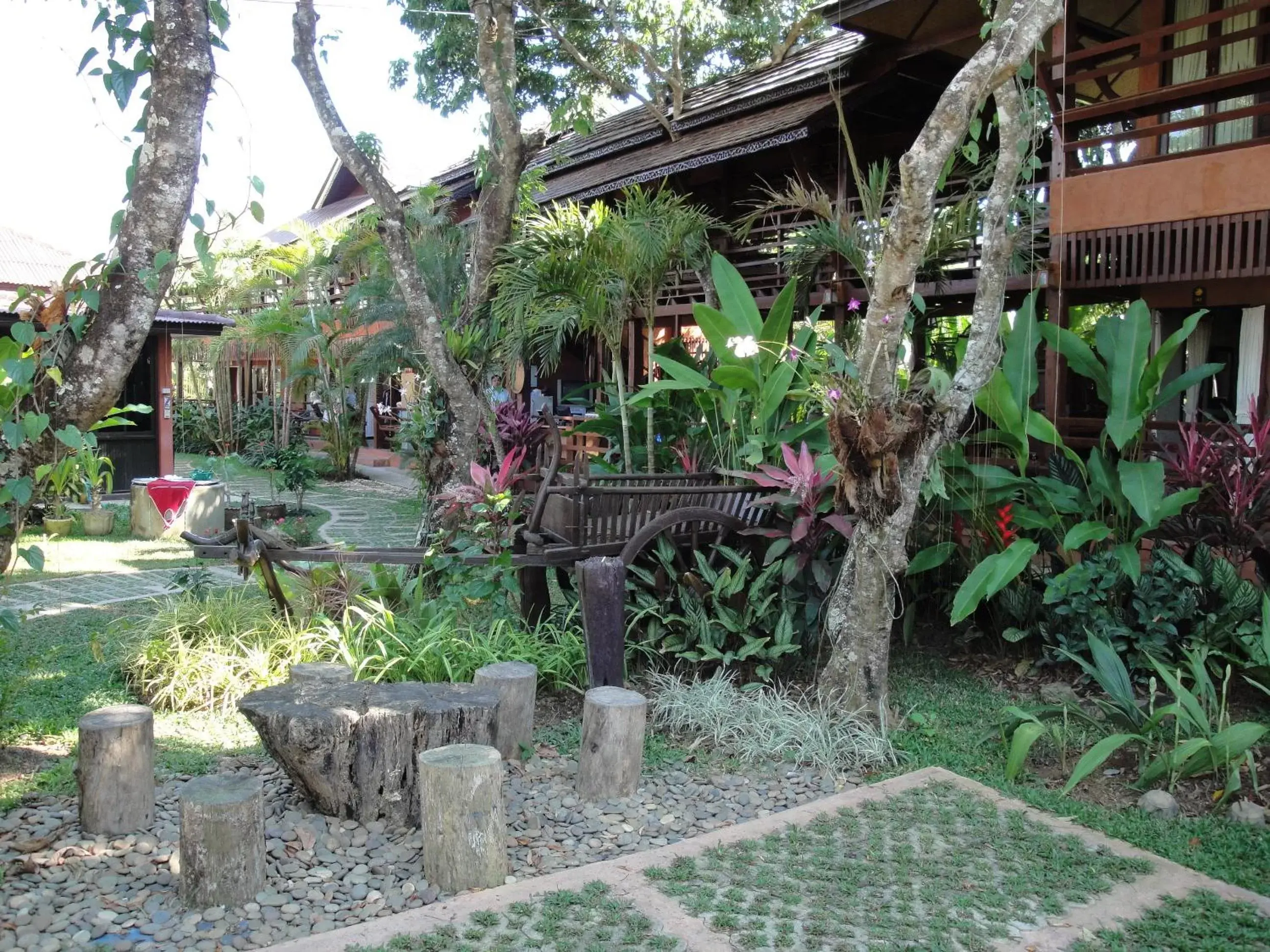 Garden in Namkhong Guesthouse and Resort