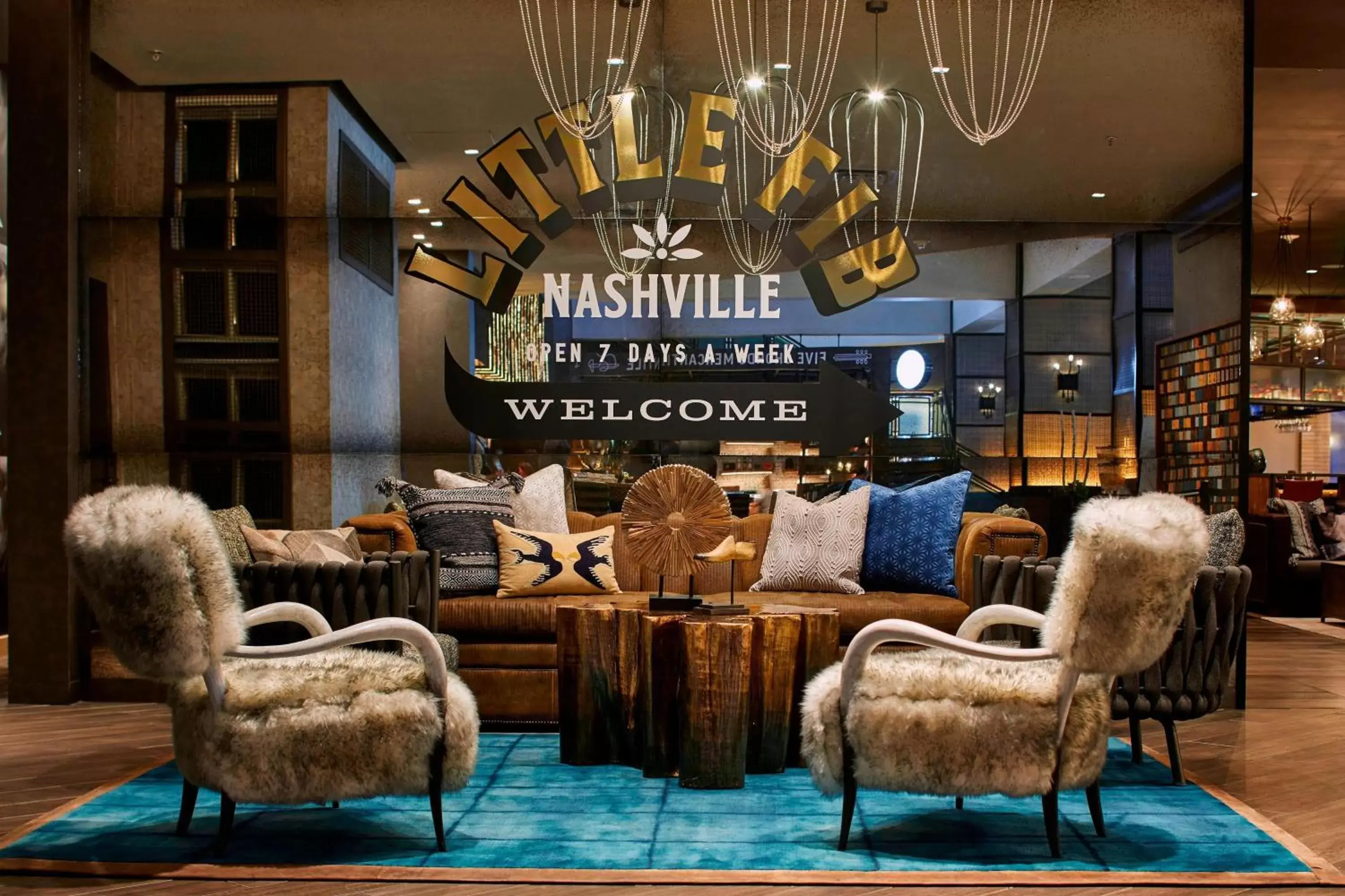 Restaurant/places to eat in Renaissance Nashville Hotel