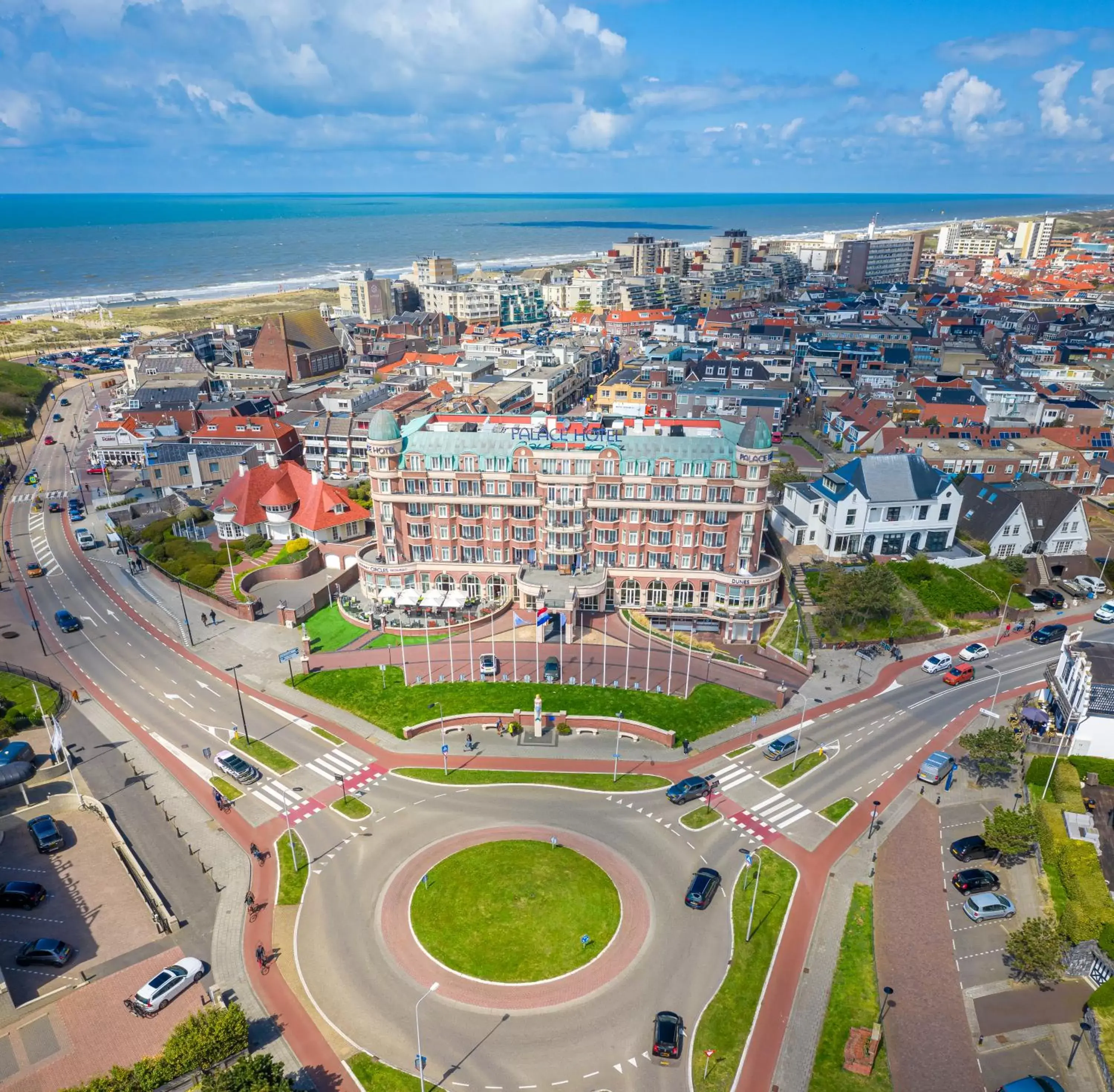 Property building, Bird's-eye View in Van der Valk Palace Hotel Noordwijk