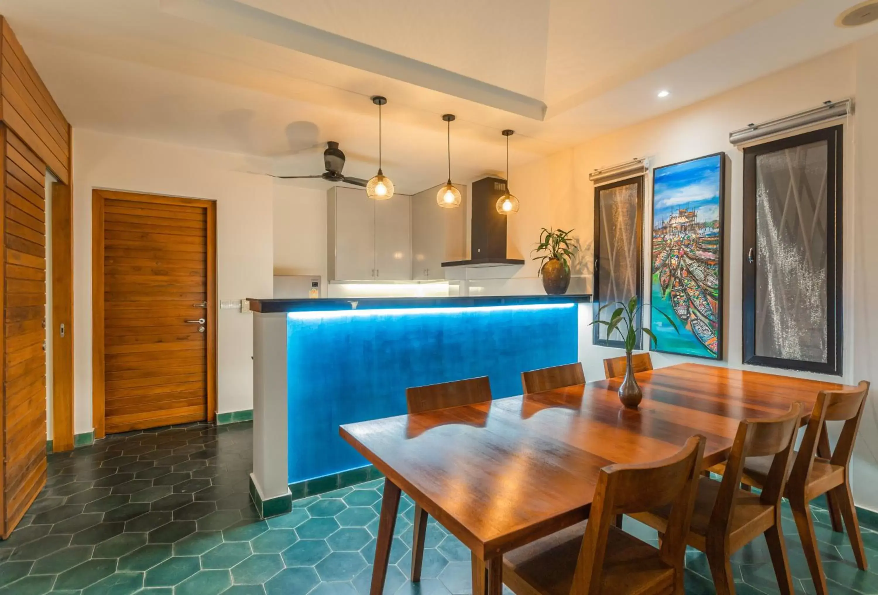 Dining area, Swimming Pool in Baahu Villa