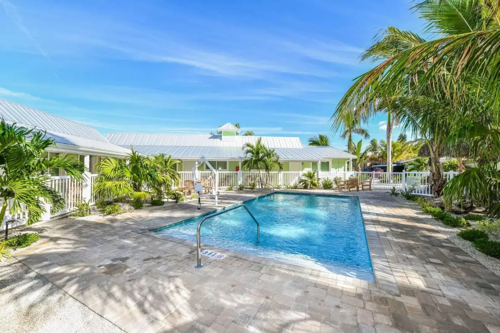 Swimming Pool in Tropical Breeze Resort