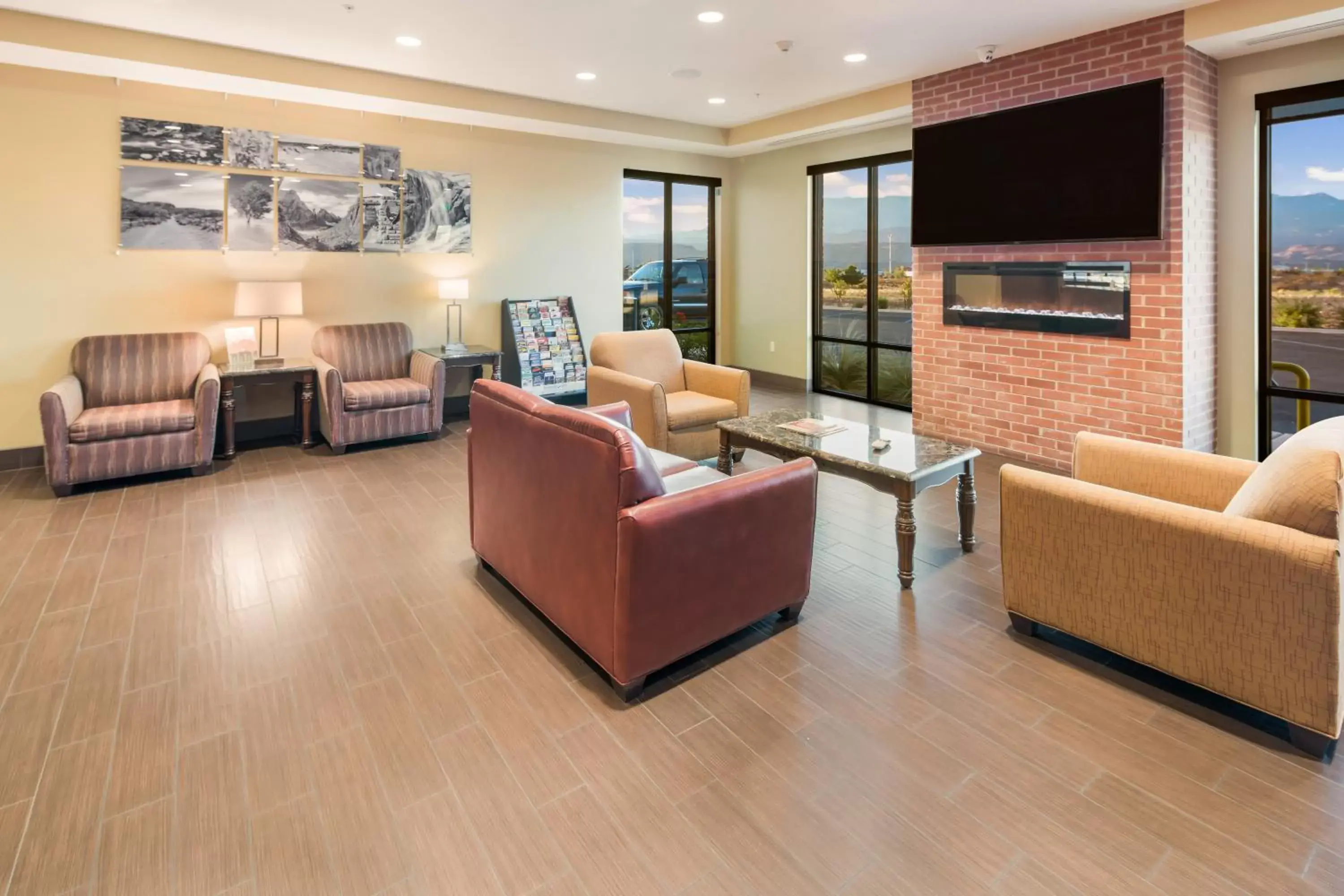 Lobby or reception, Seating Area in Sleep Inn & Suites Hurricane Zion Park Area