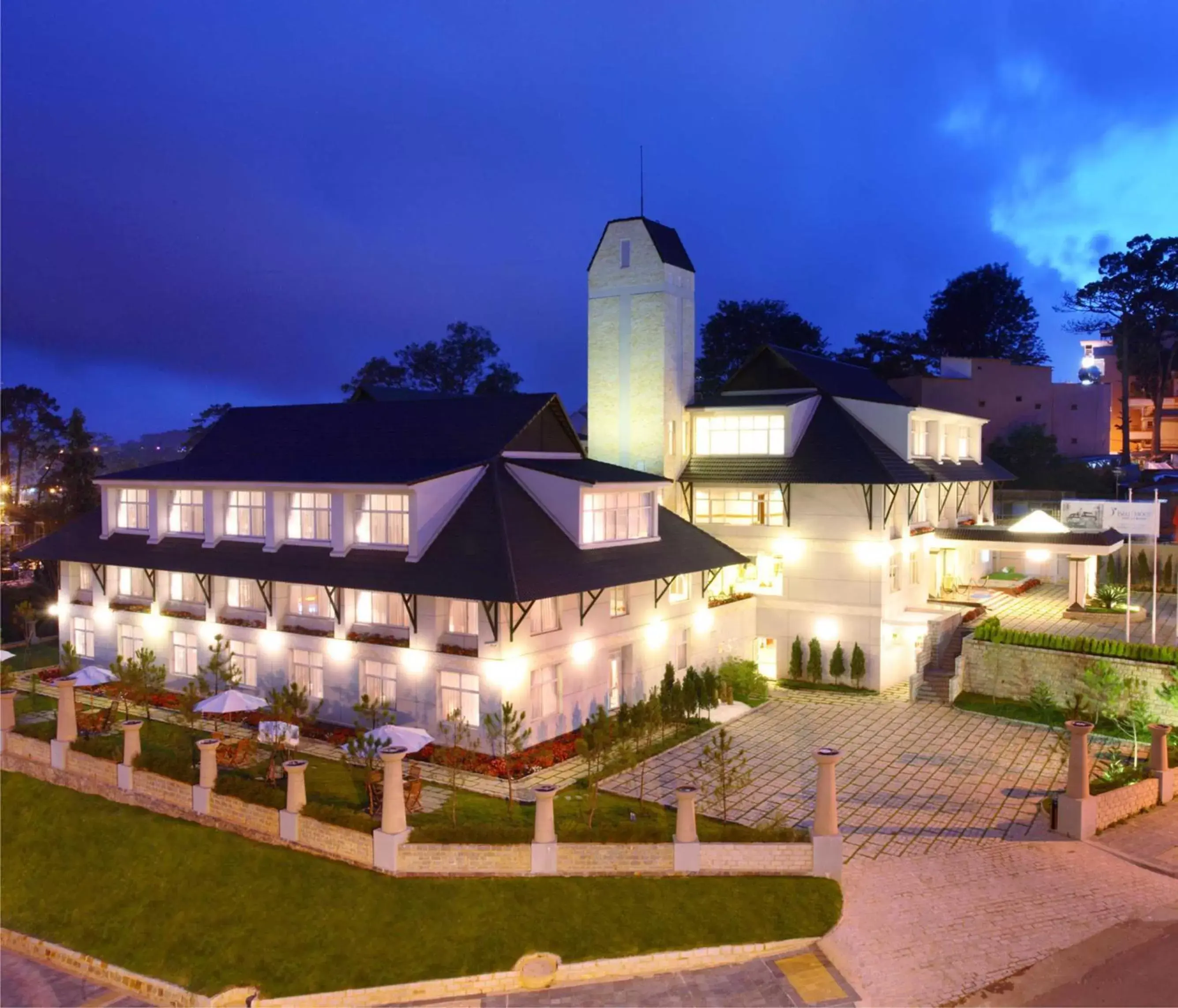 Facade/entrance, Property Building in Muong Thanh Holiday Da Lat Hotel