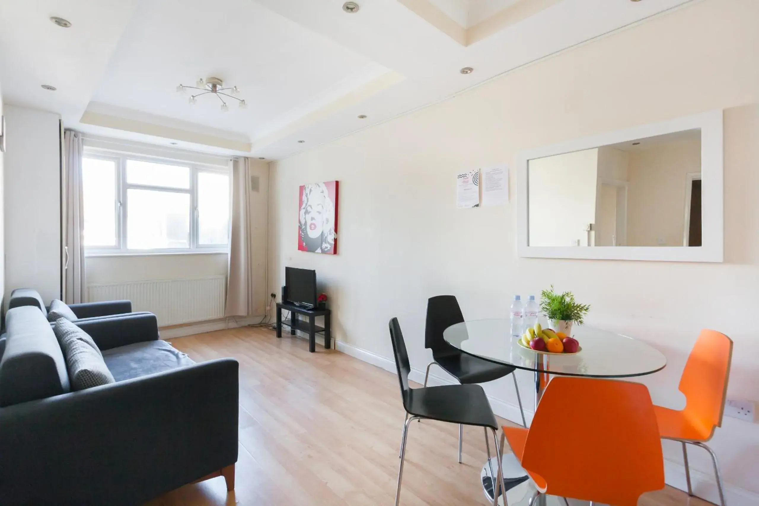 Other, Dining Area in Kings Cross Apartment
