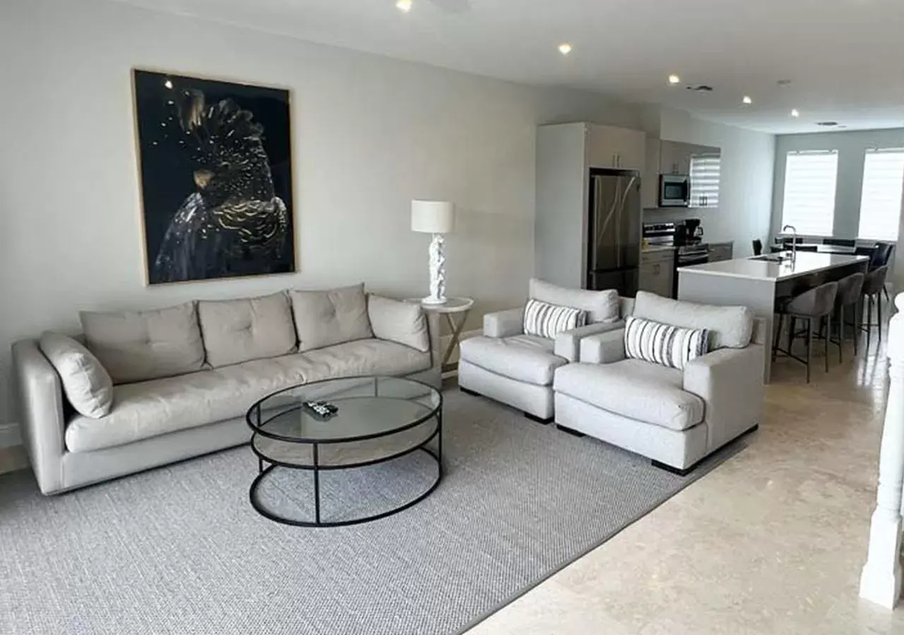 Living room, Seating Area in Palm Cay Marina and Resort