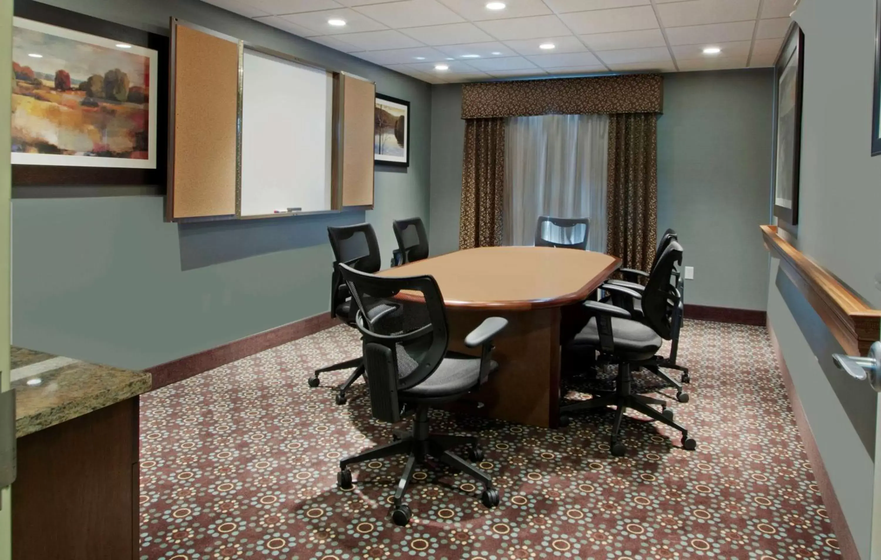 Meeting/conference room, Business Area/Conference Room in Hampton Inn & Suites Grafton