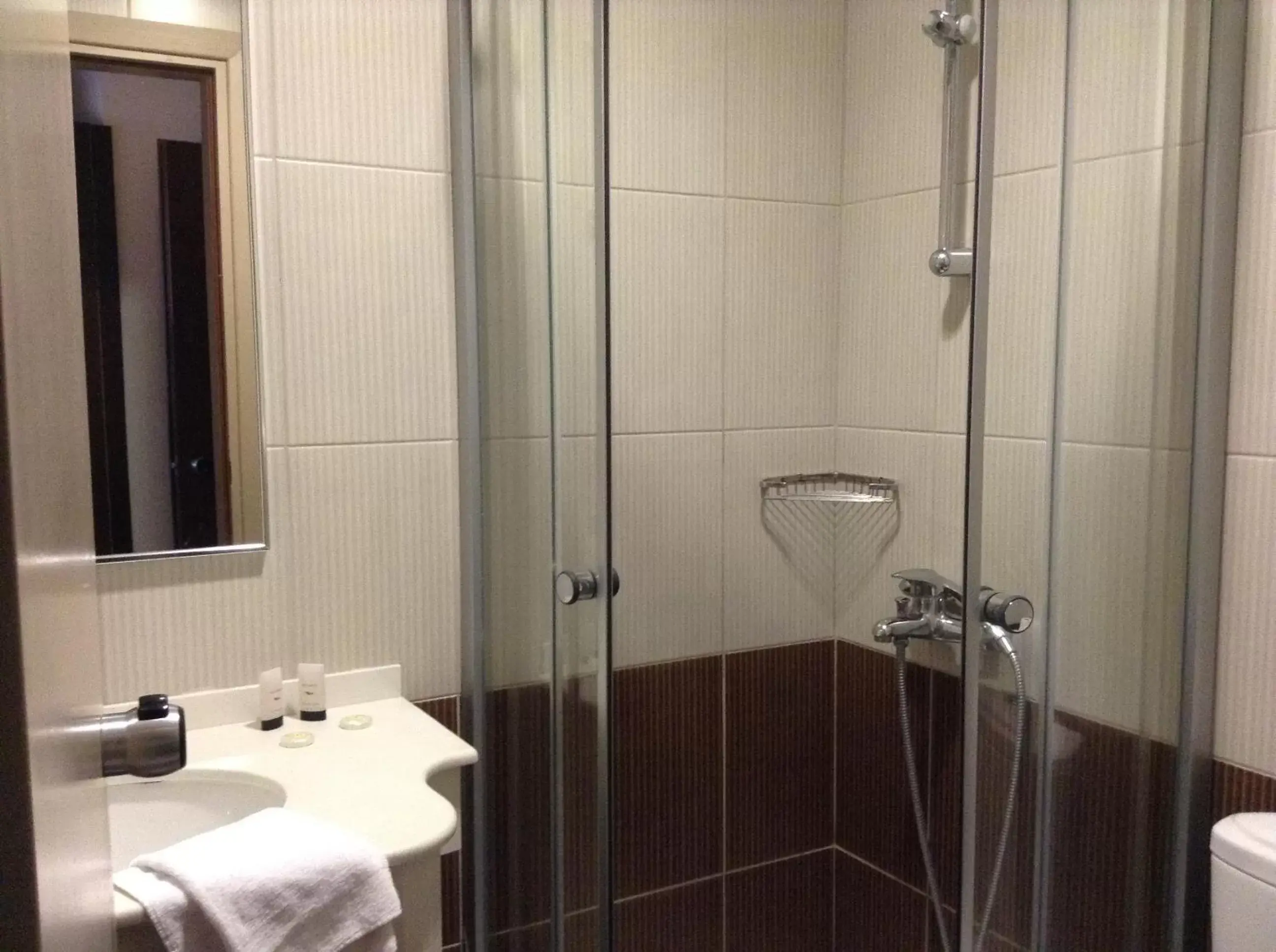 Bathroom in Iraklion Hotel