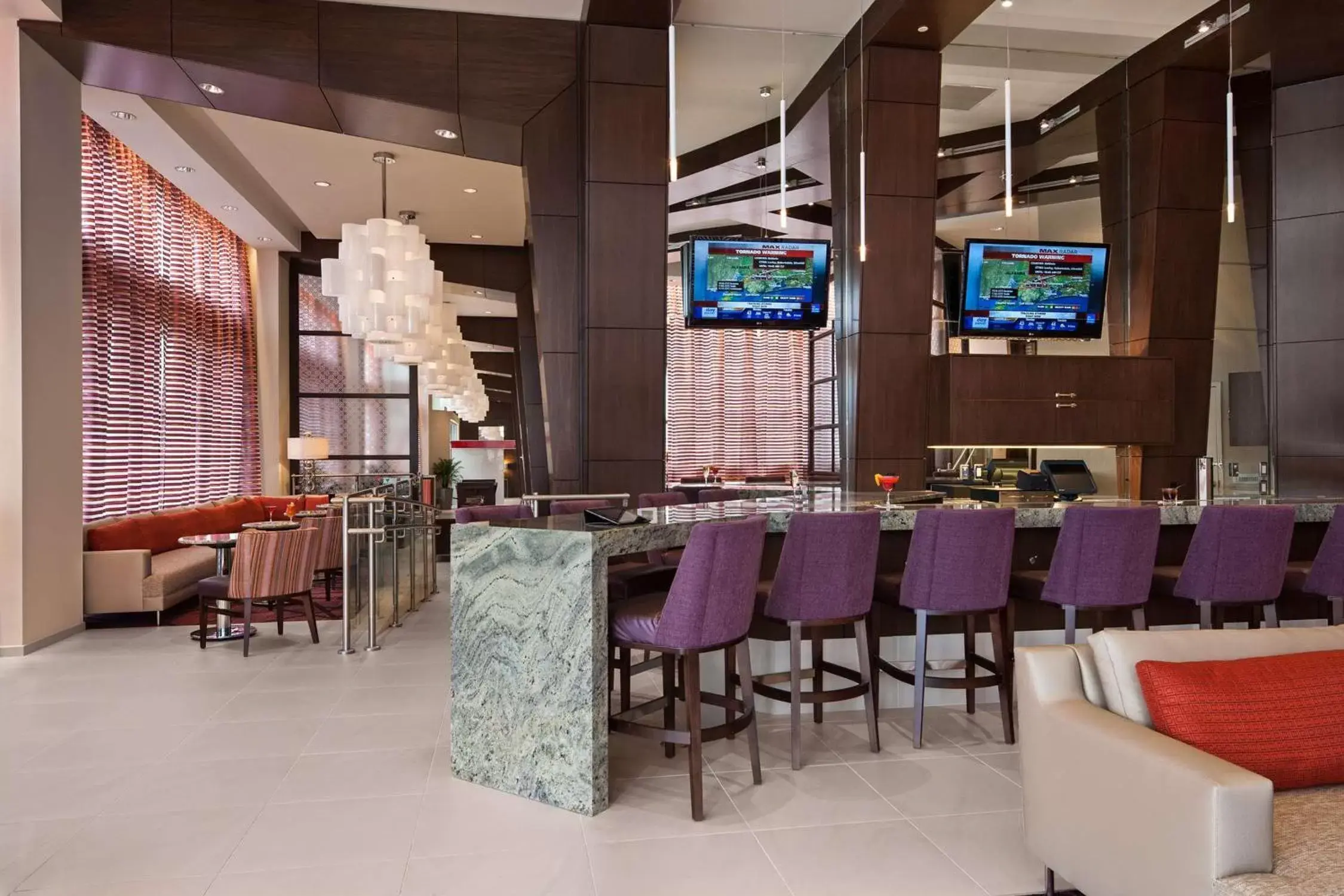Lounge or bar, Restaurant/Places to Eat in Hilton Garden Inn Atlanta Midtown