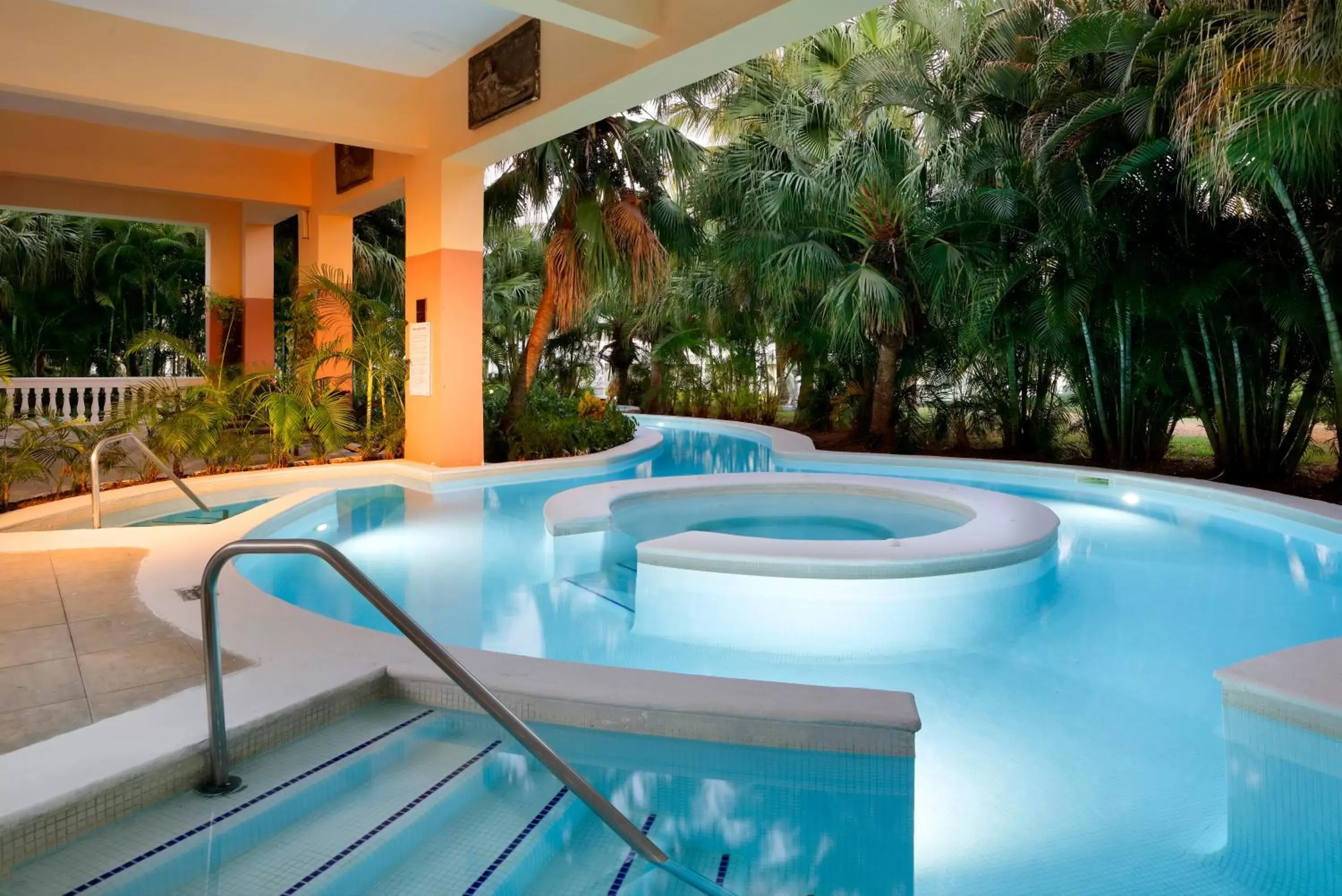 Swimming Pool in Grand Palladium Jamaica Resort & Spa All Inclusive