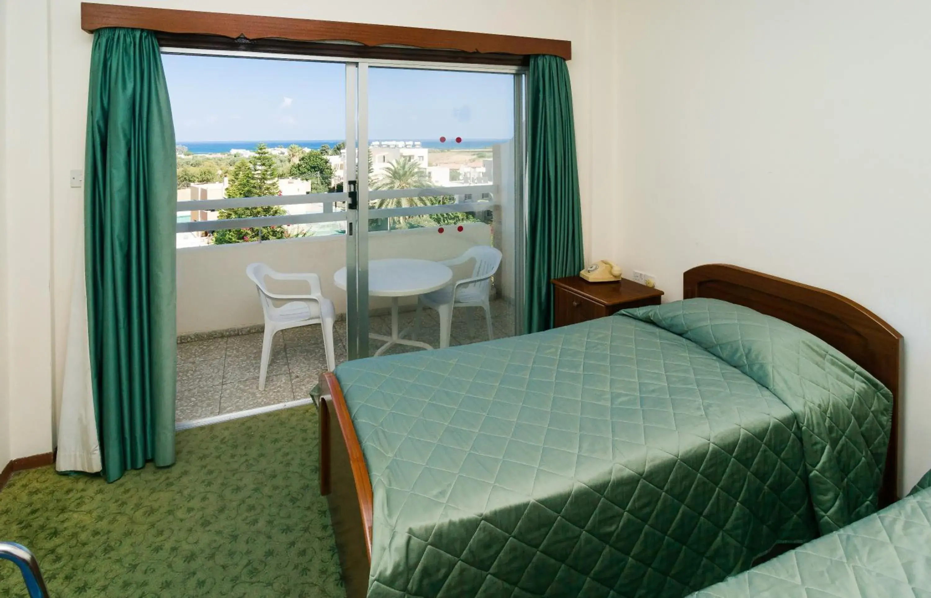 Bedroom, Bed in Marion Hotel