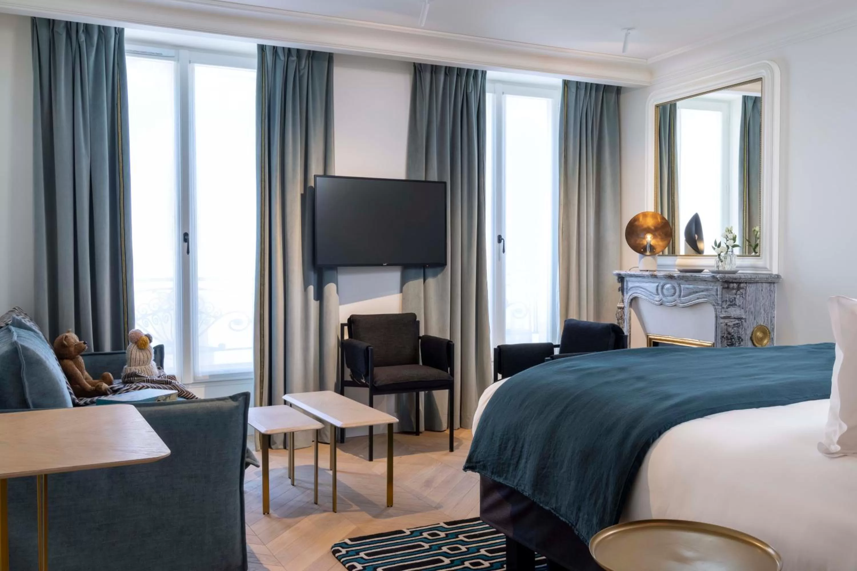 Photo of the whole room, Bed in Hotel Louvre Montana