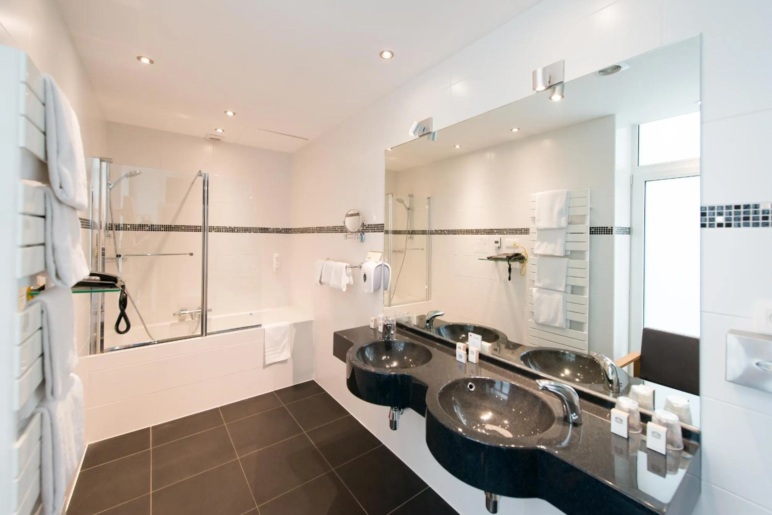 Bathroom in Univers Hotel Liege-Guillemins