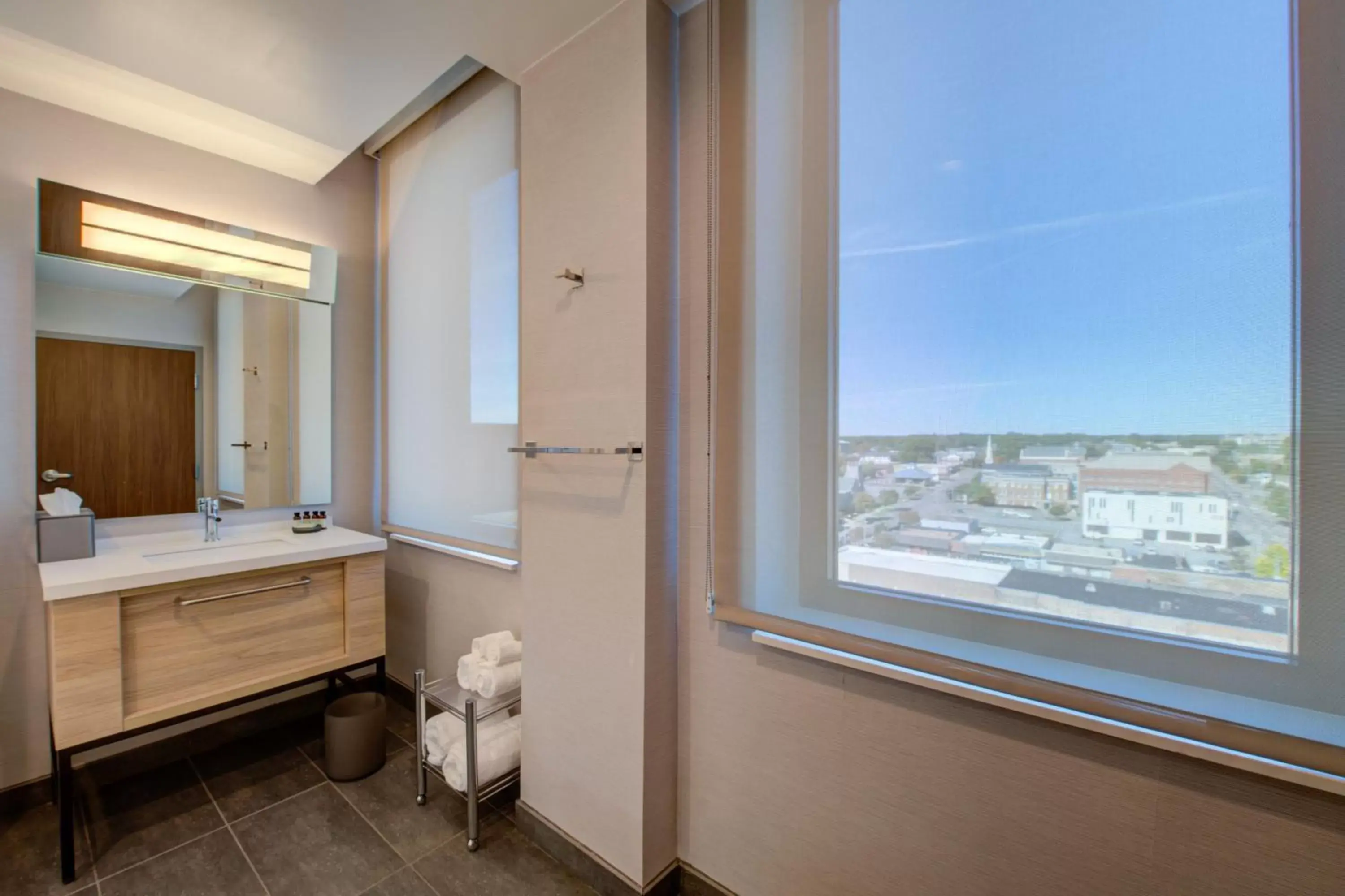 Bathroom in The Threefoot Hotel, Meridian, a Tribute Portfolio Hotel