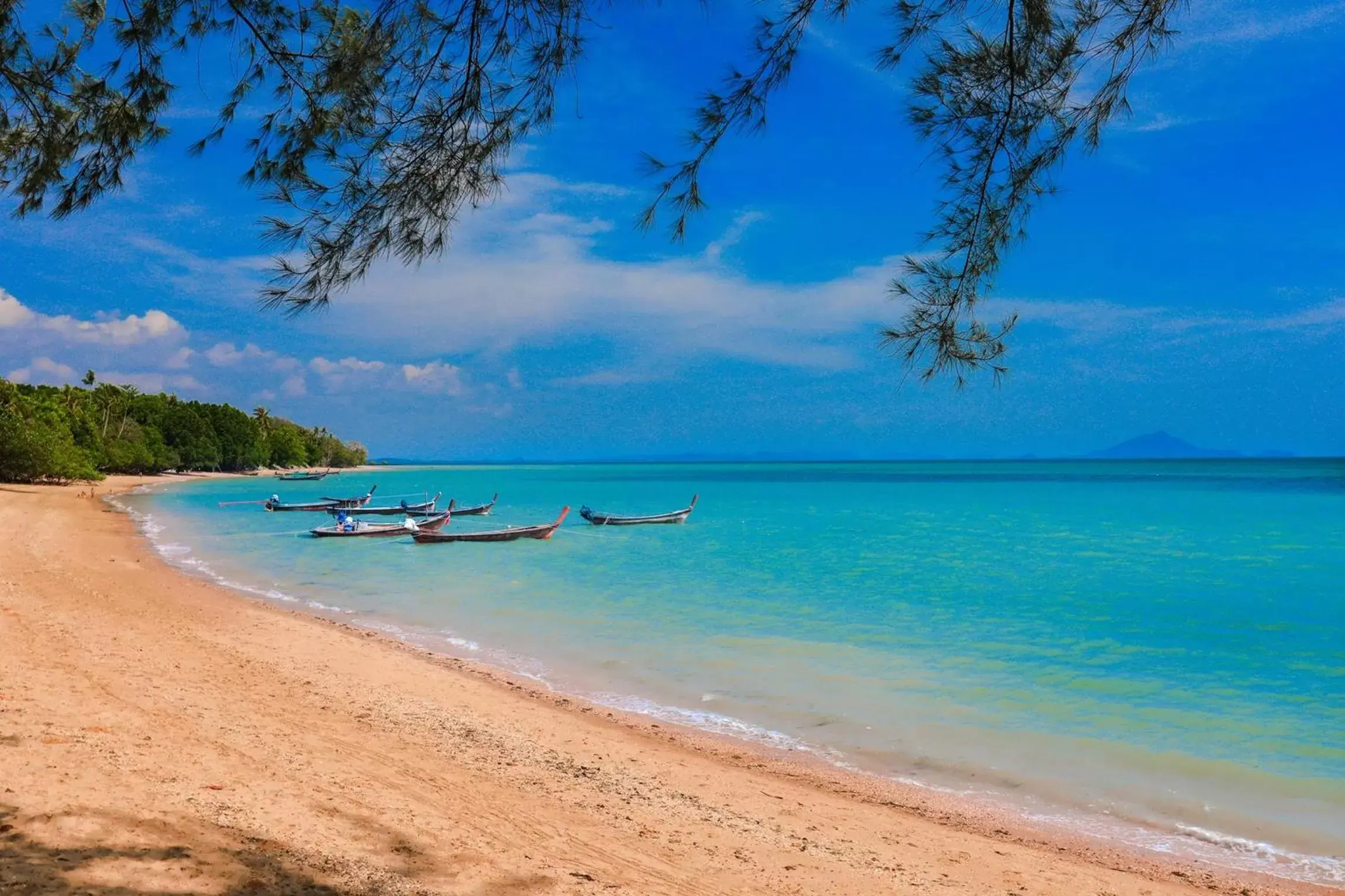 Beach in Villa Cha-Cha Krabi Beachfront Resort