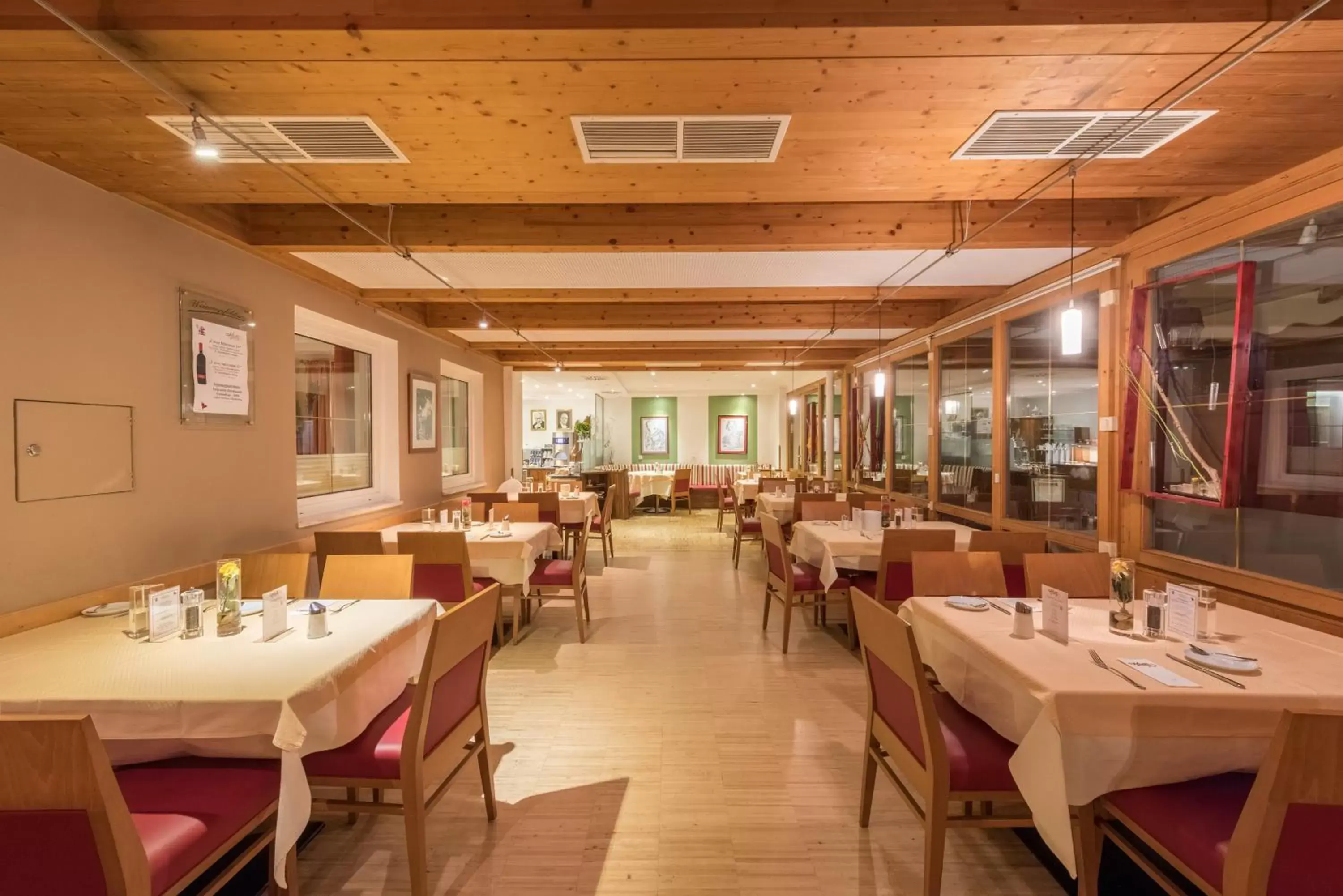 Restaurant/Places to Eat in Austria Classic Hotel Hölle