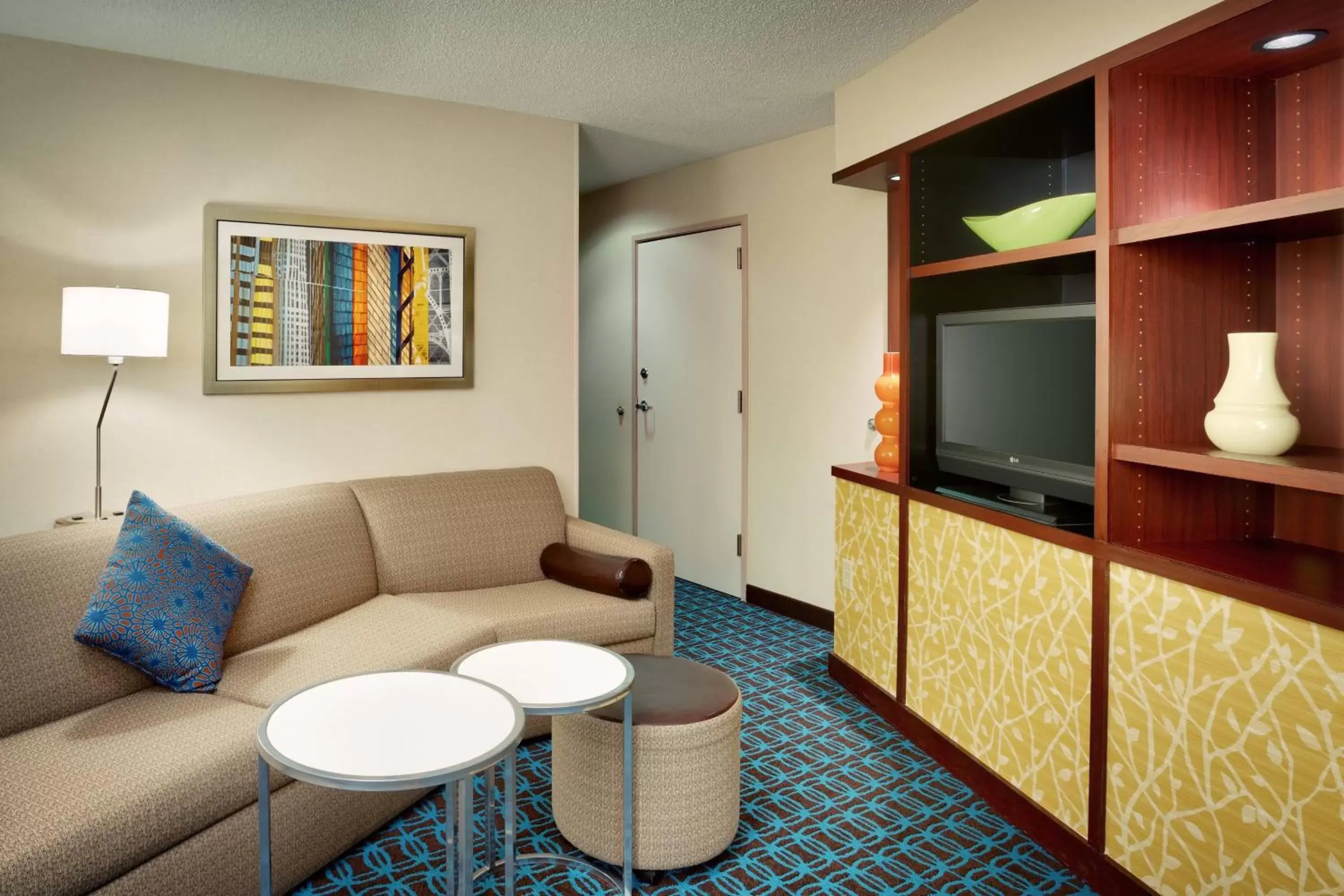 Living room, Seating Area in Fairfield Inn & Suites Salt Lake City Airport