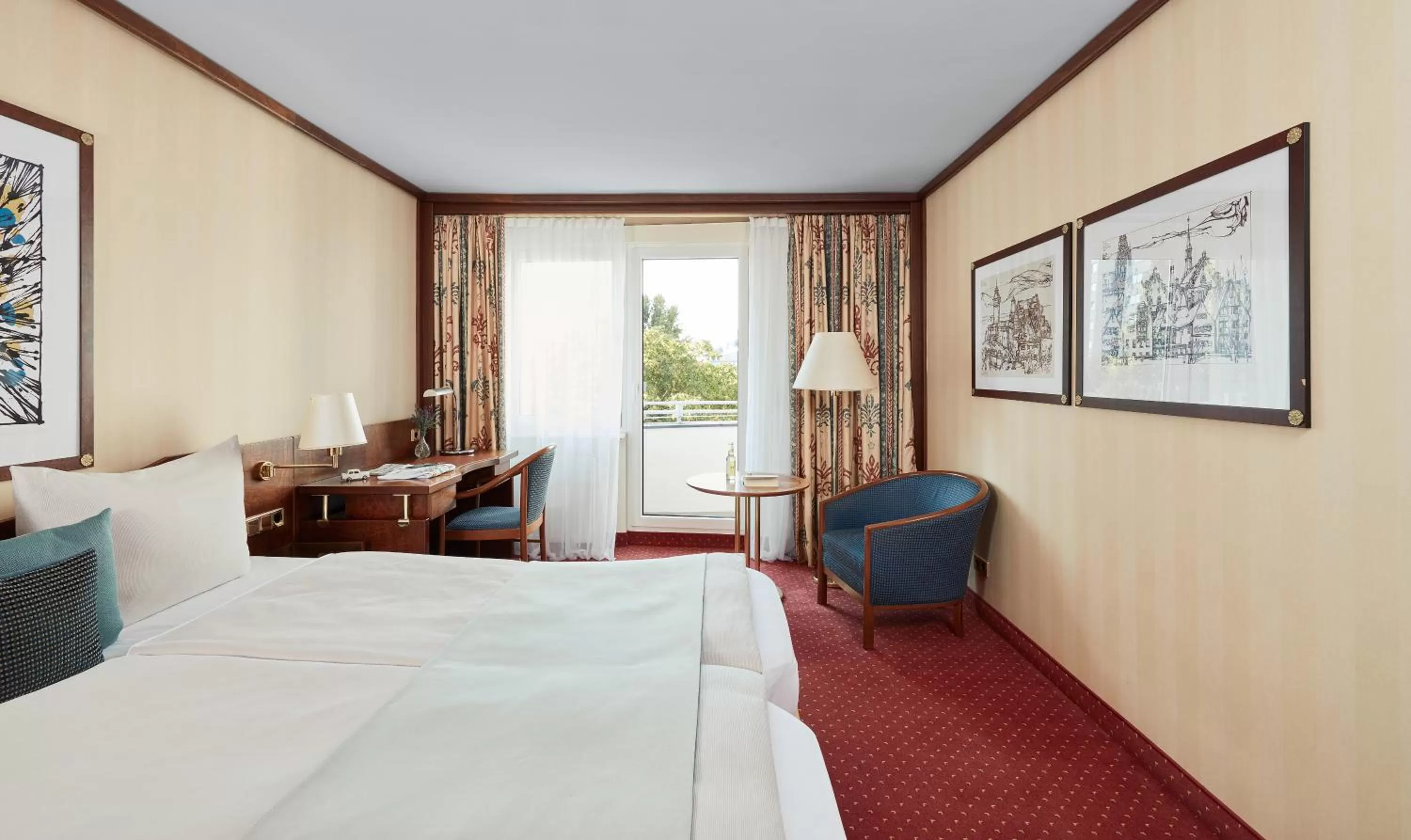 Photo of the whole room, Bed in Living Hotel Berlin Mitte