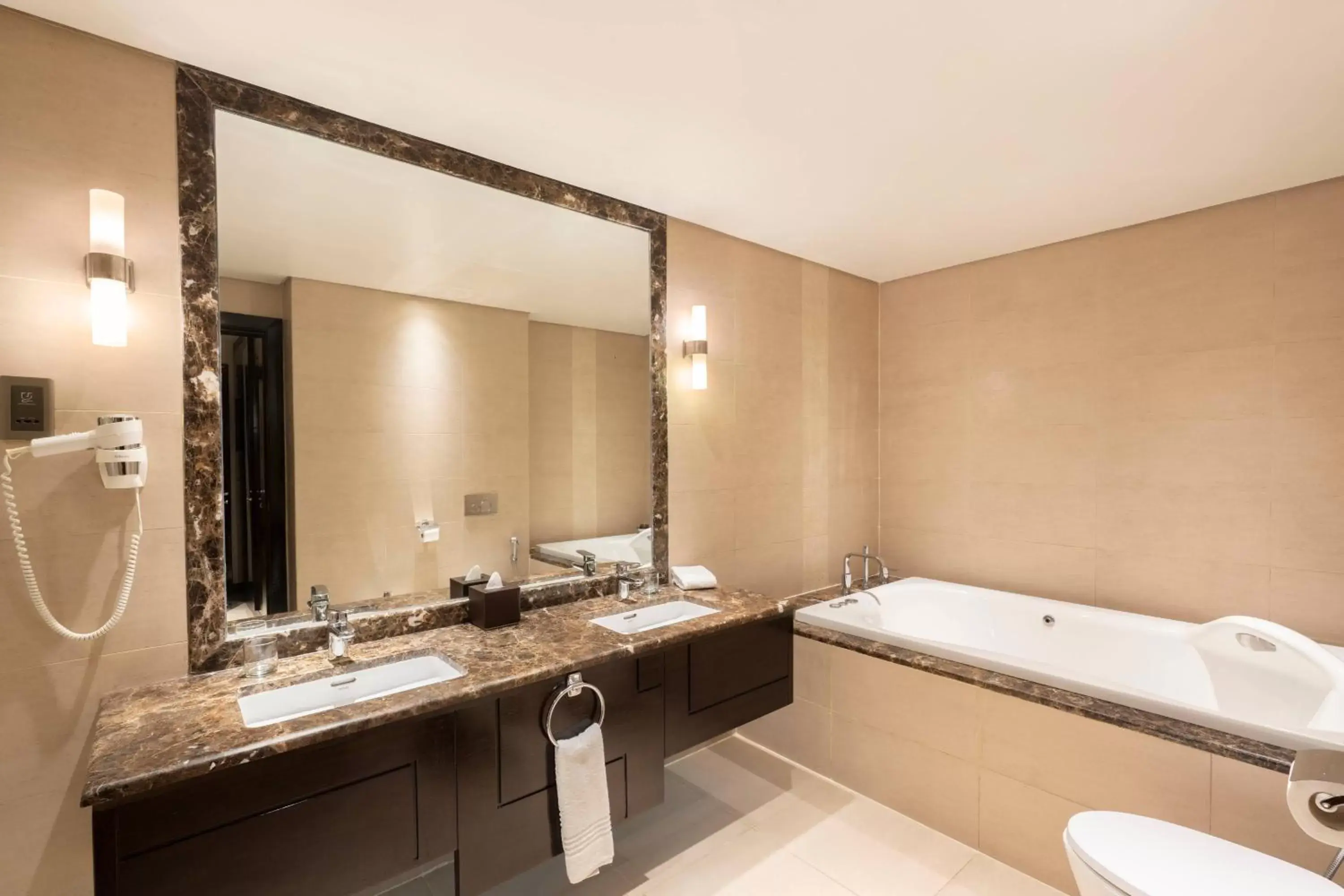 Bathroom in Courtyard by Marriott Jazan