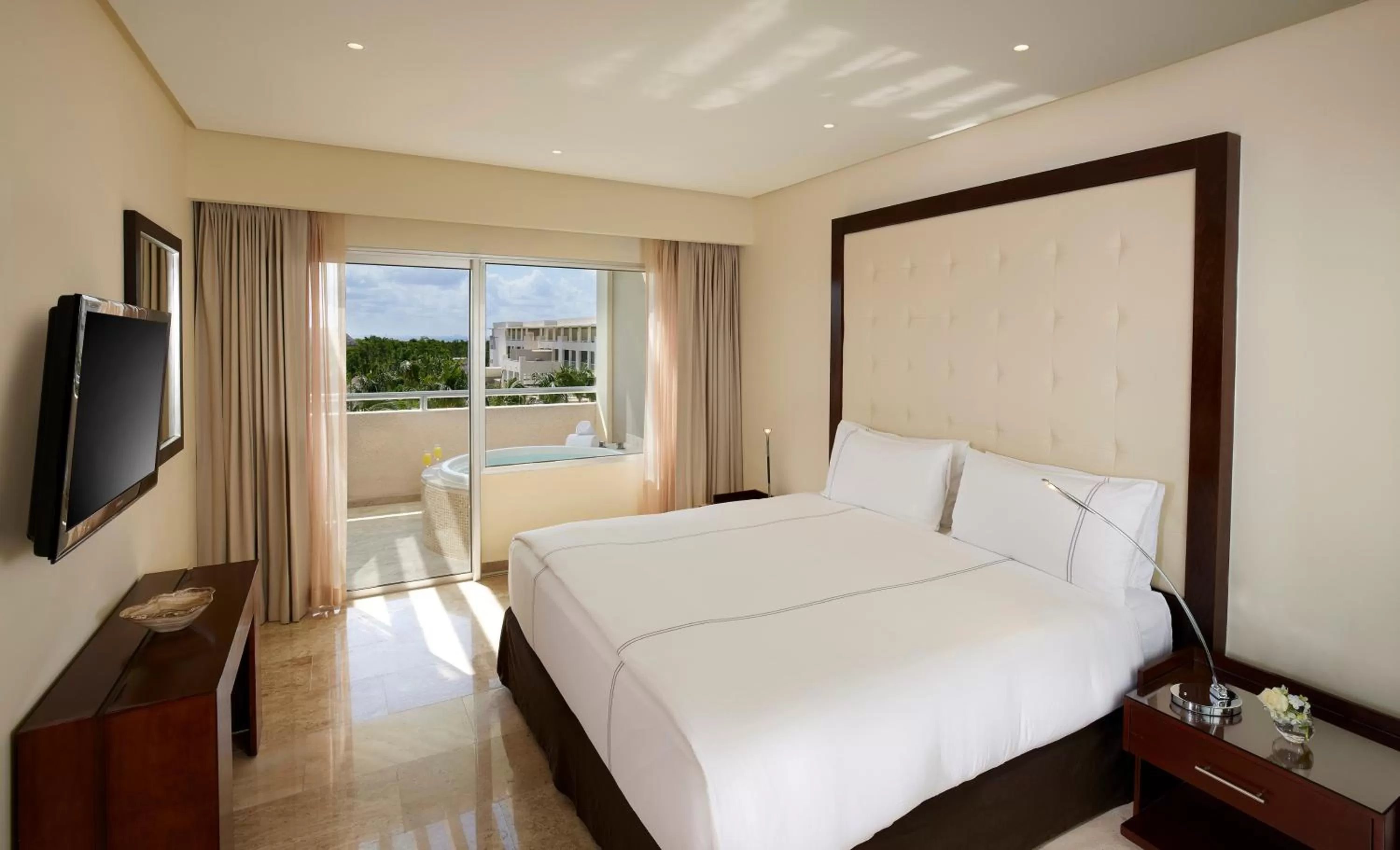 Bedroom, Bed in Paradisus Playa del Carmen - Riviera Maya - All Inclusive