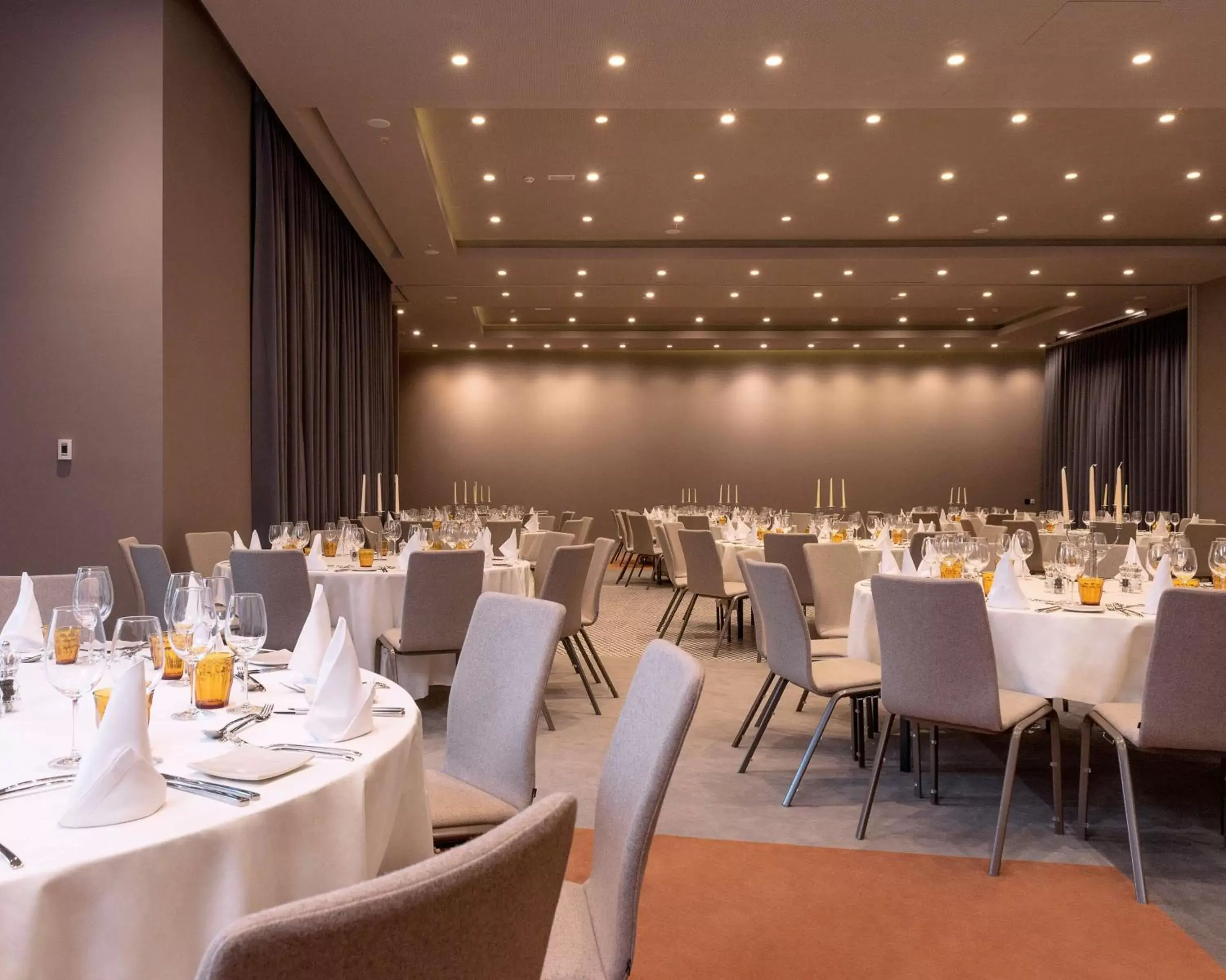 Meeting/conference room, Restaurant/Places to Eat in Radisson Blu Marrakech, Carré Eden