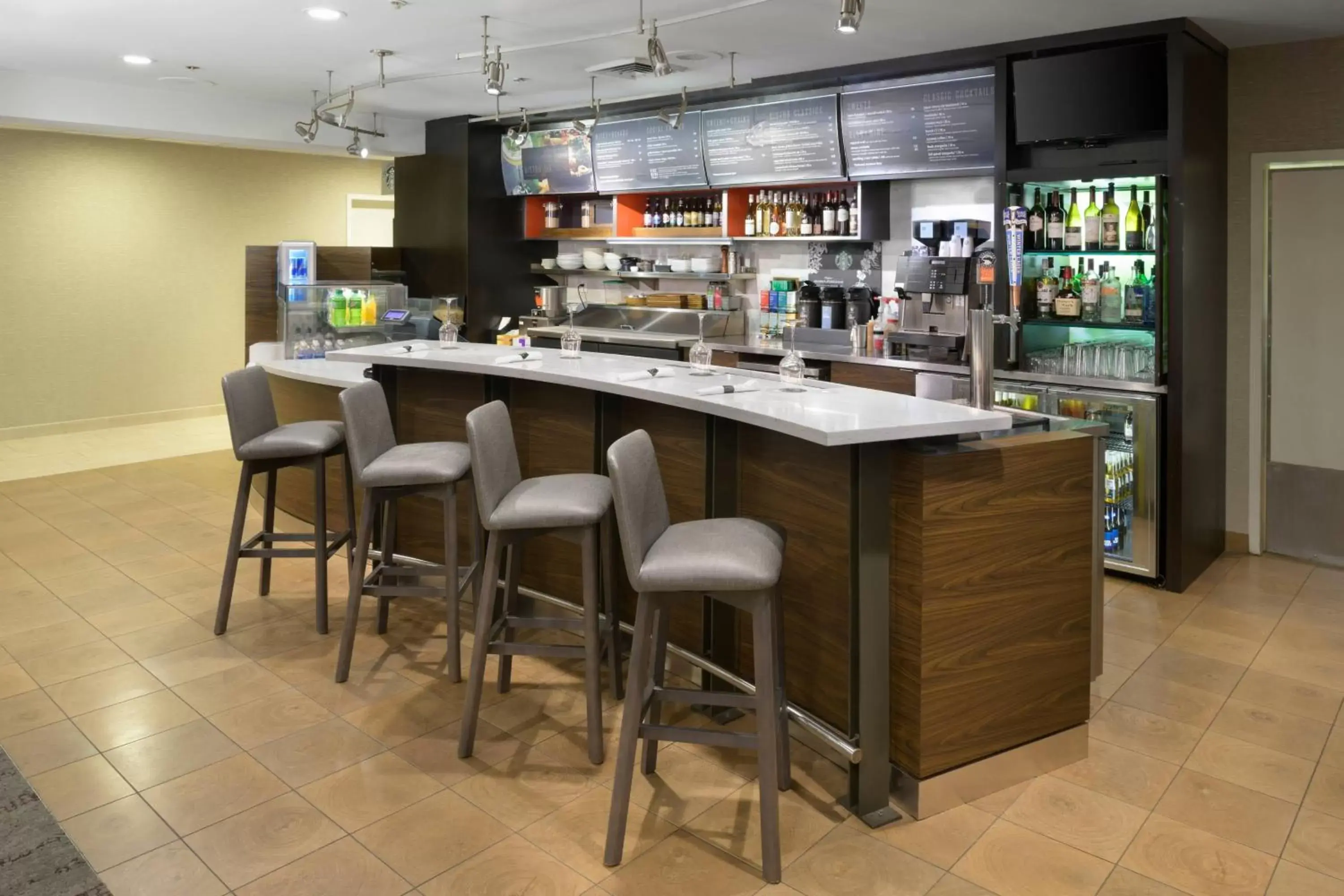Restaurant/places to eat, Lounge/Bar in Courtyard by Marriott Lynchburg