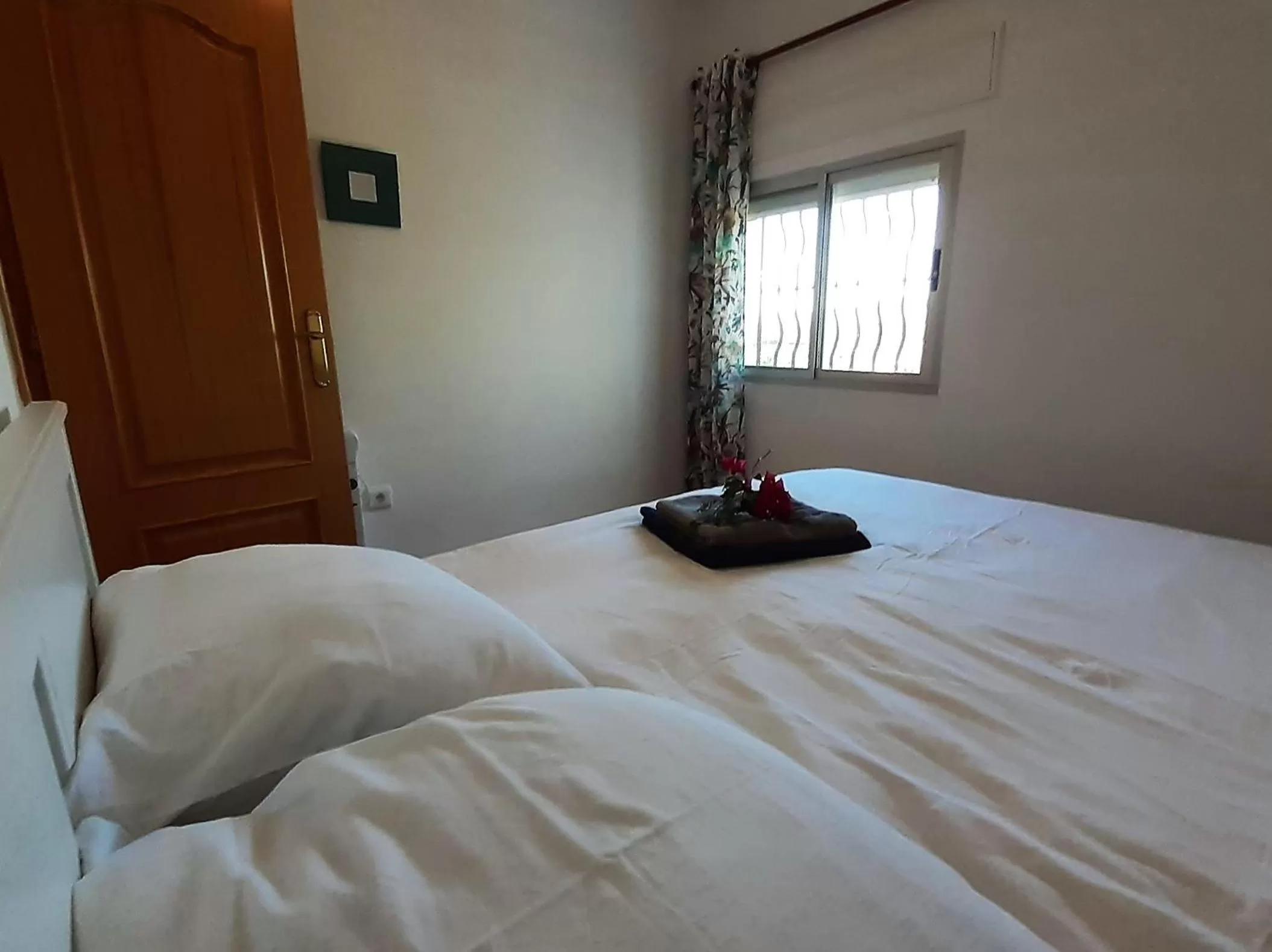 Photo of the whole room, Bed in Casa Loro Loco B&B