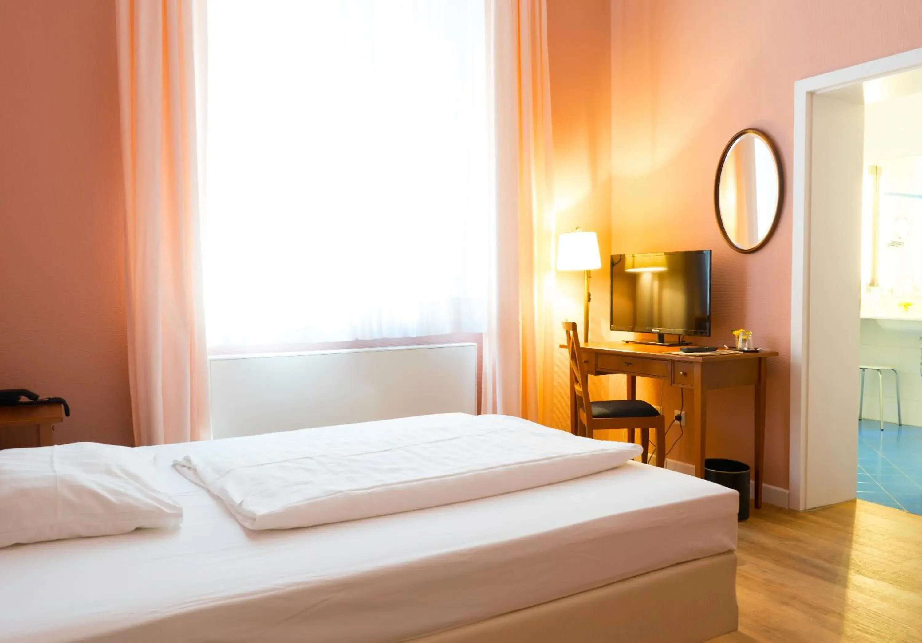 Standard Single Room in Hotel Villa Viktoria Luise