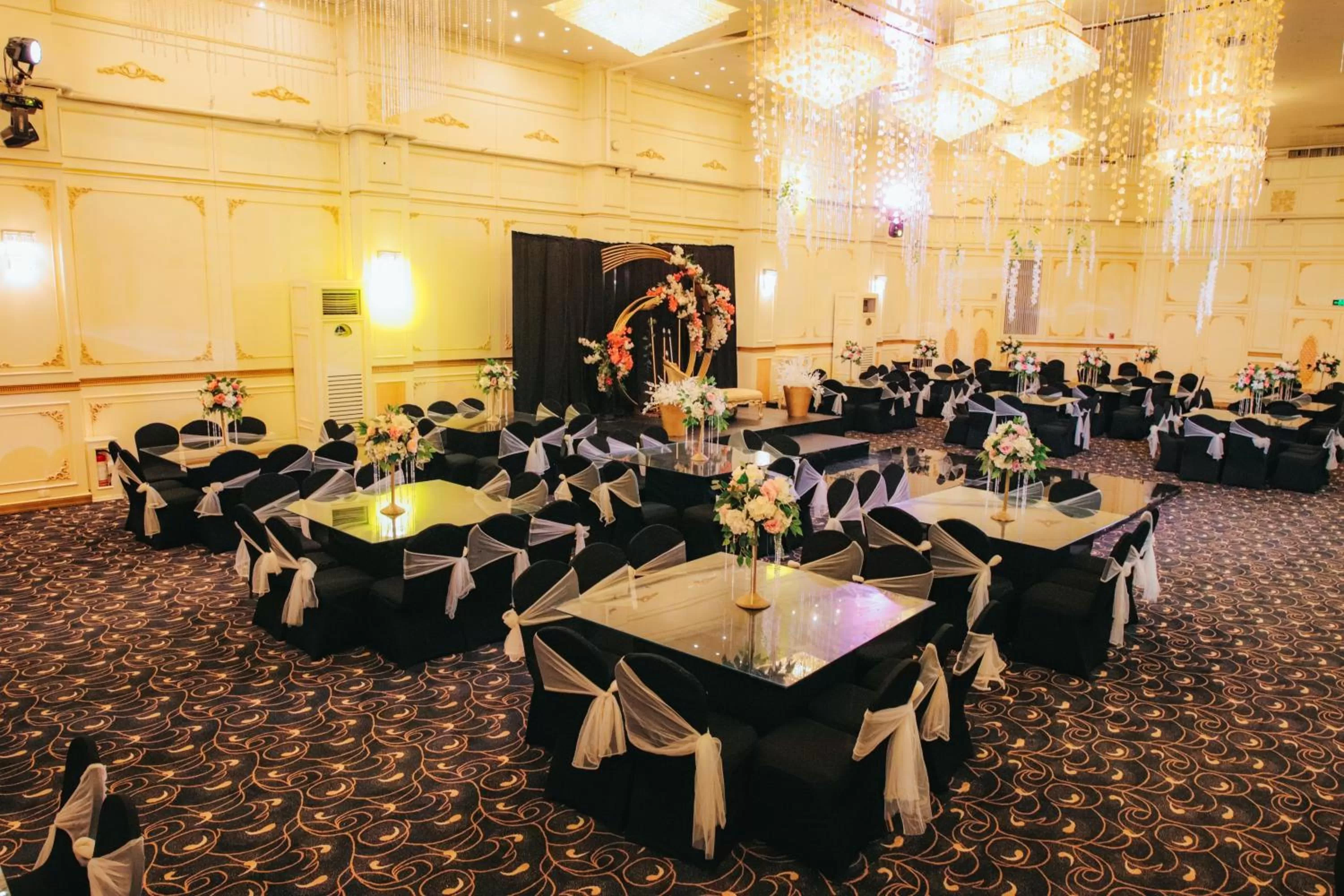 Banquet/Function facilities in Aracan Portsaid