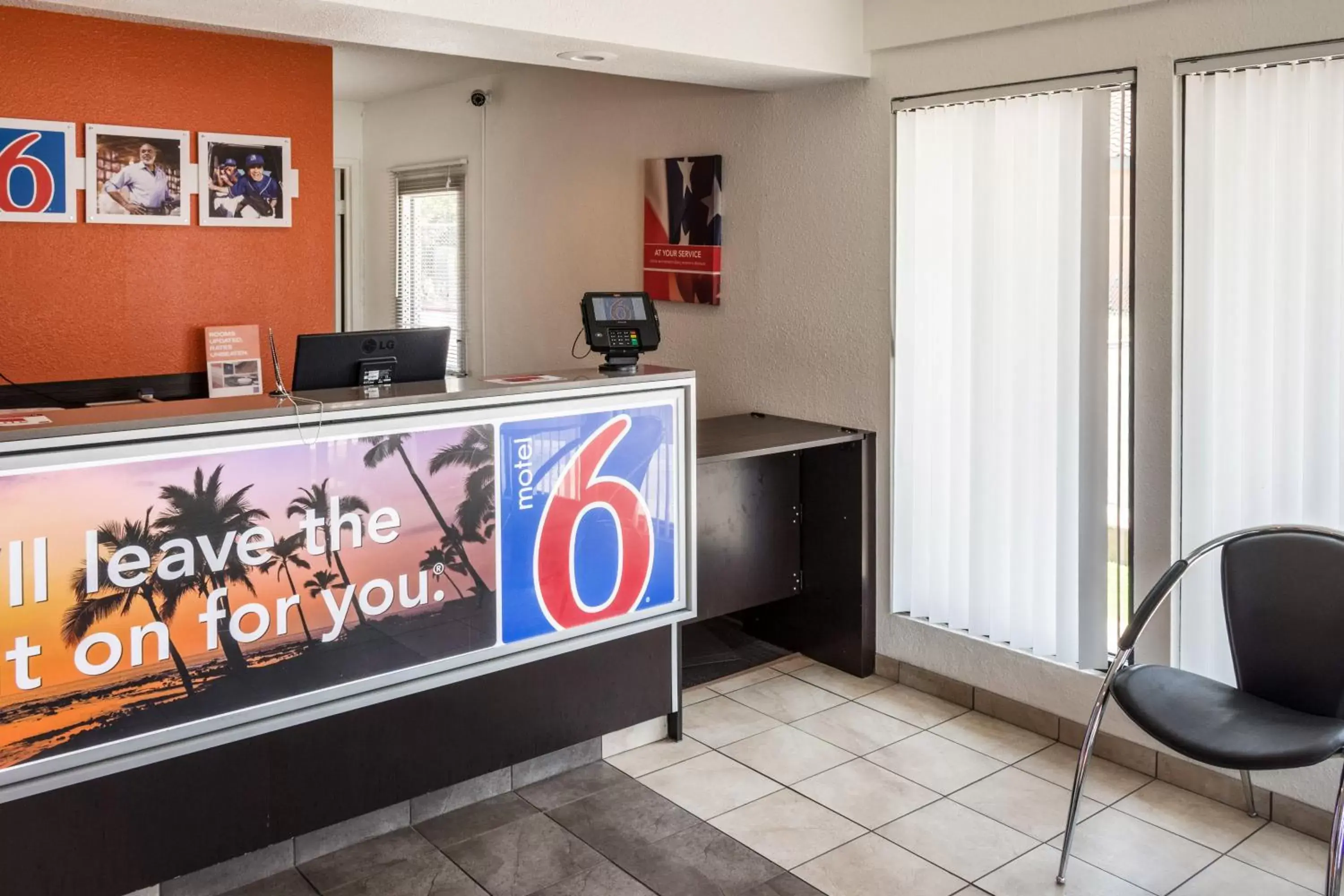 Lobby or reception, Lobby/Reception in Motel 6-Bakersfield, CA - Convention Center