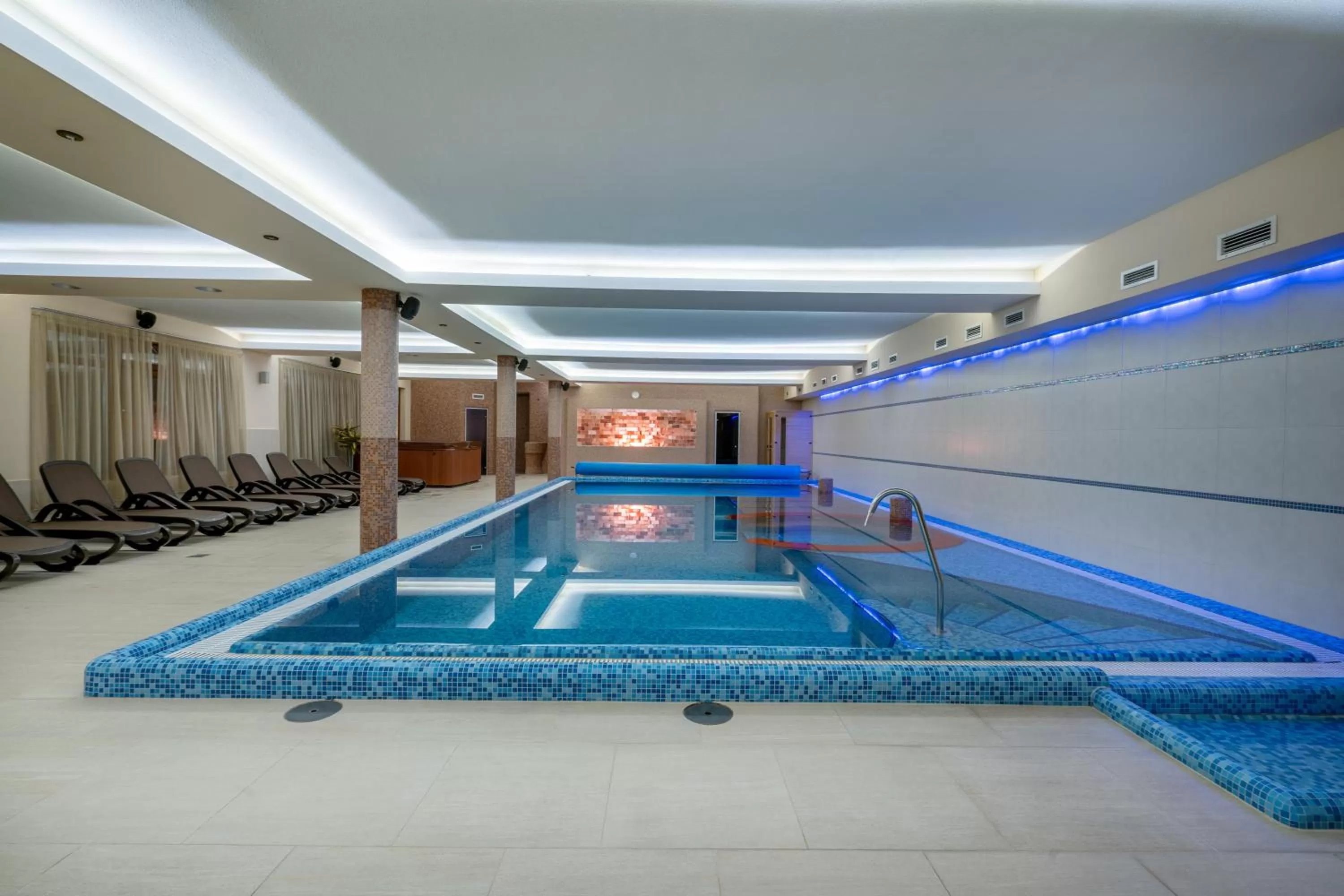Spa and wellness centre/facilities in DorEsz Wellness Panzió