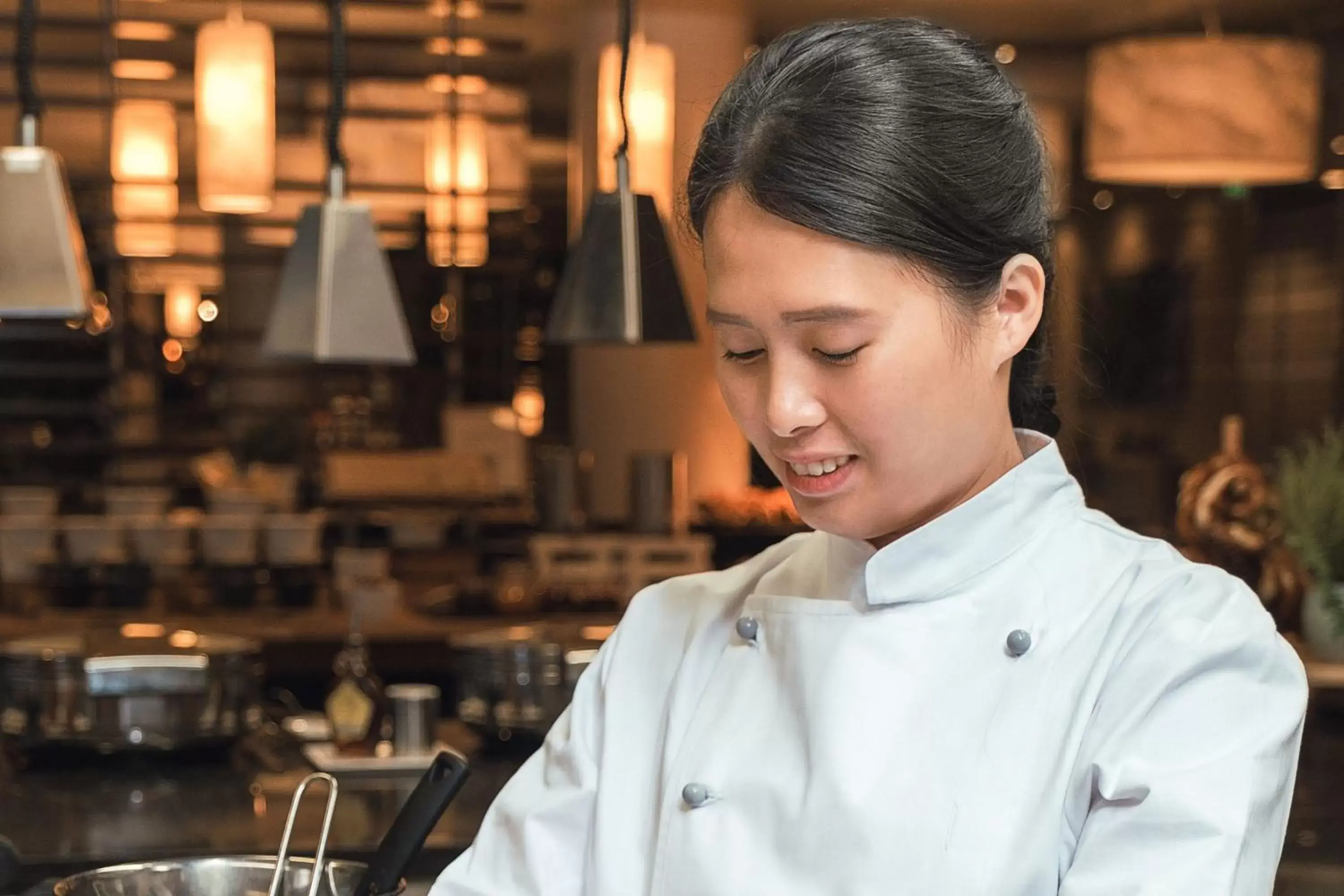 Kitchen or kitchenette, Staff in Courtyard by Marriott Munich City Center