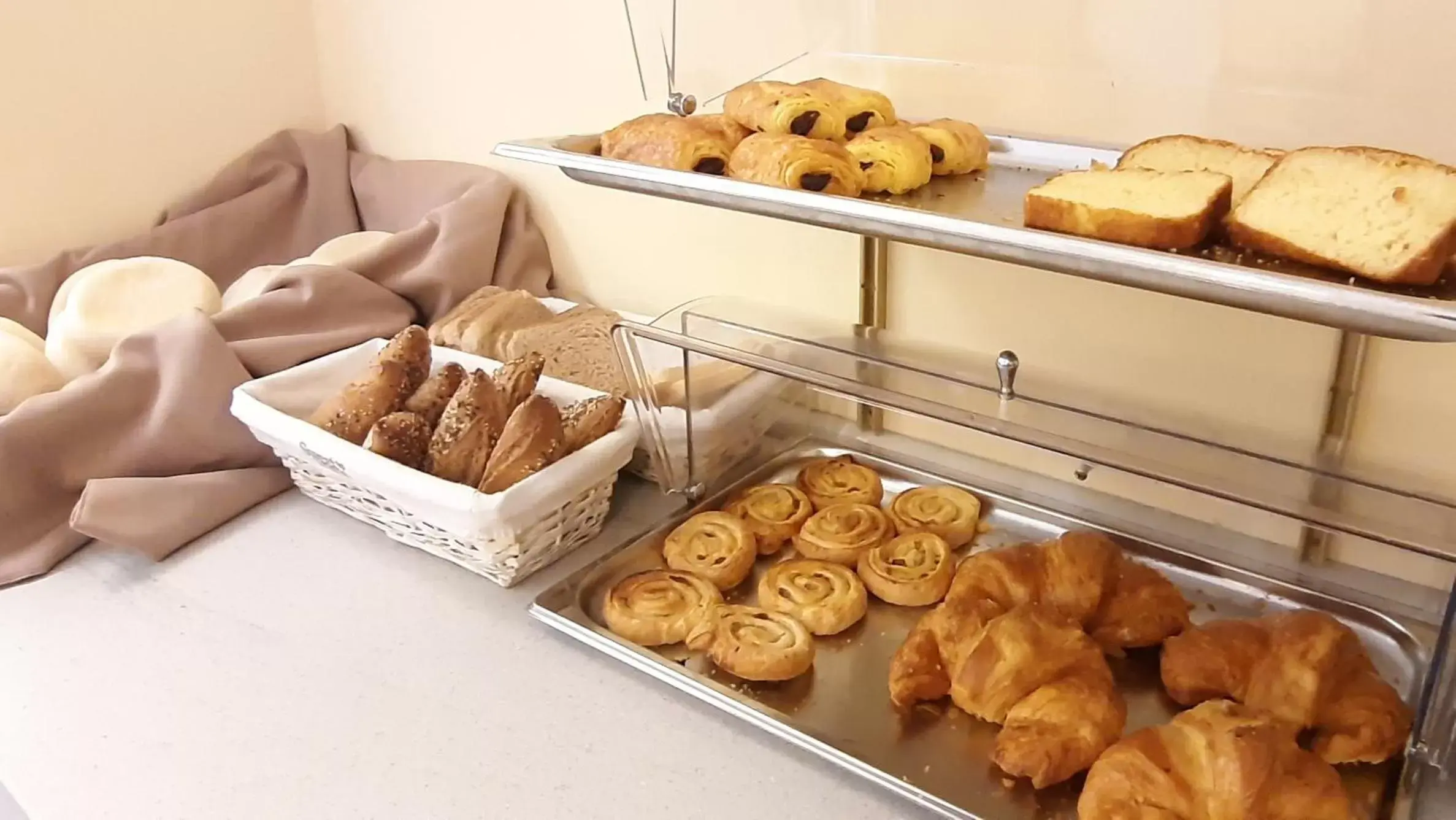 Breakfast, Food in Alborán Chiclana Breakfast, Food in Alborán Chiclana