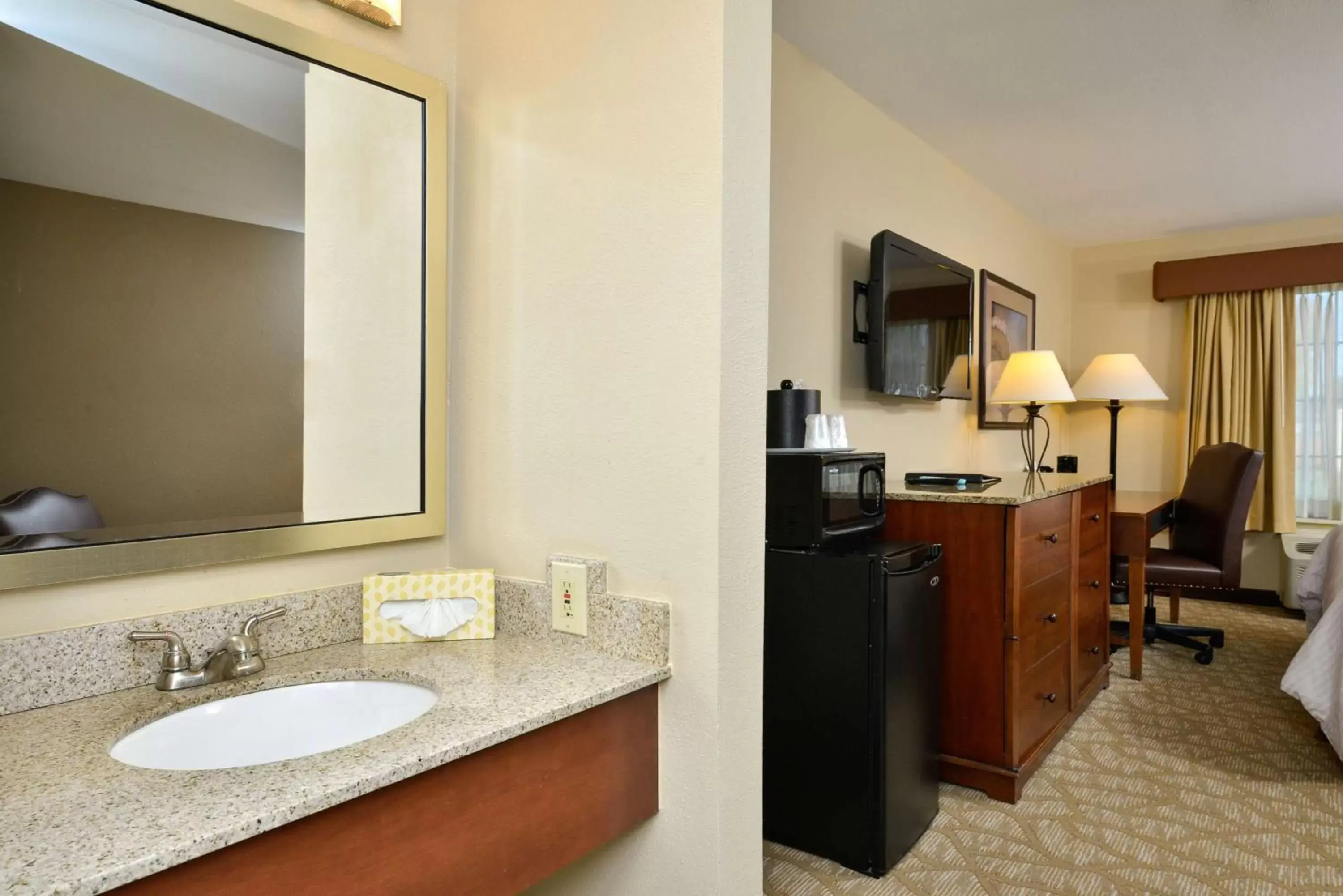 Photo of the whole room, Bathroom in Best Western Denver Southwest