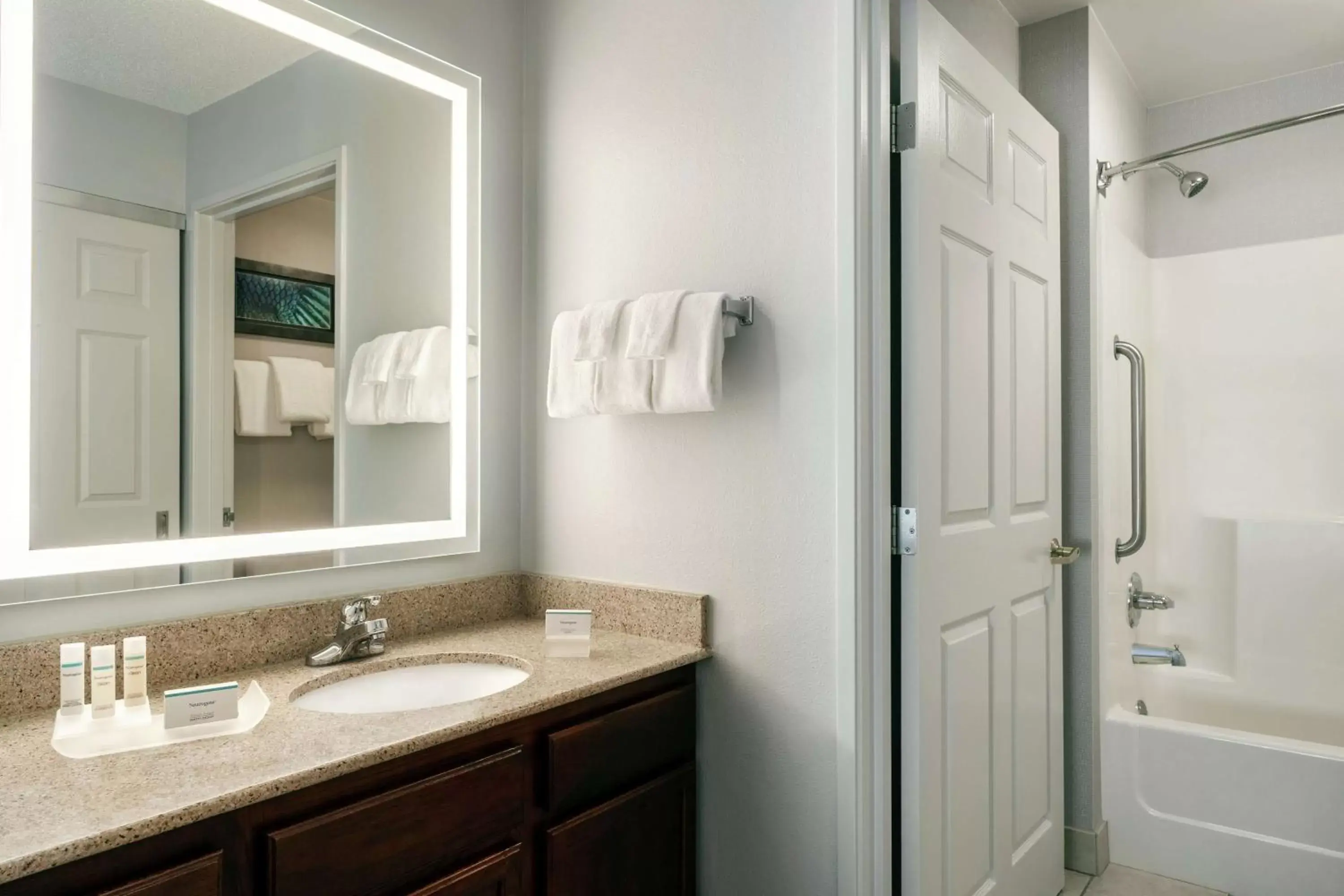 Bathroom in Homewood Suites by Hilton Erie