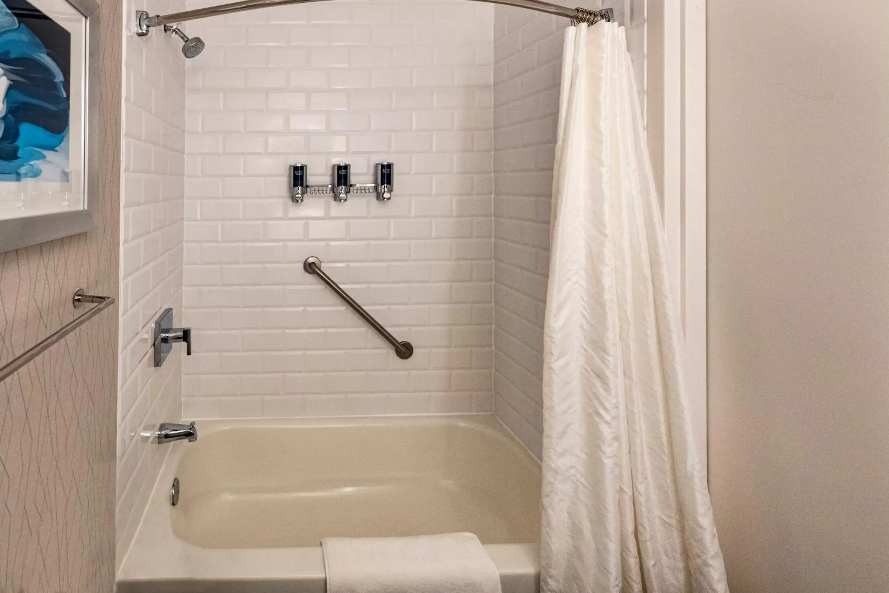 Bathroom in Four Points by Sheraton St. Louis - Fairview Heights