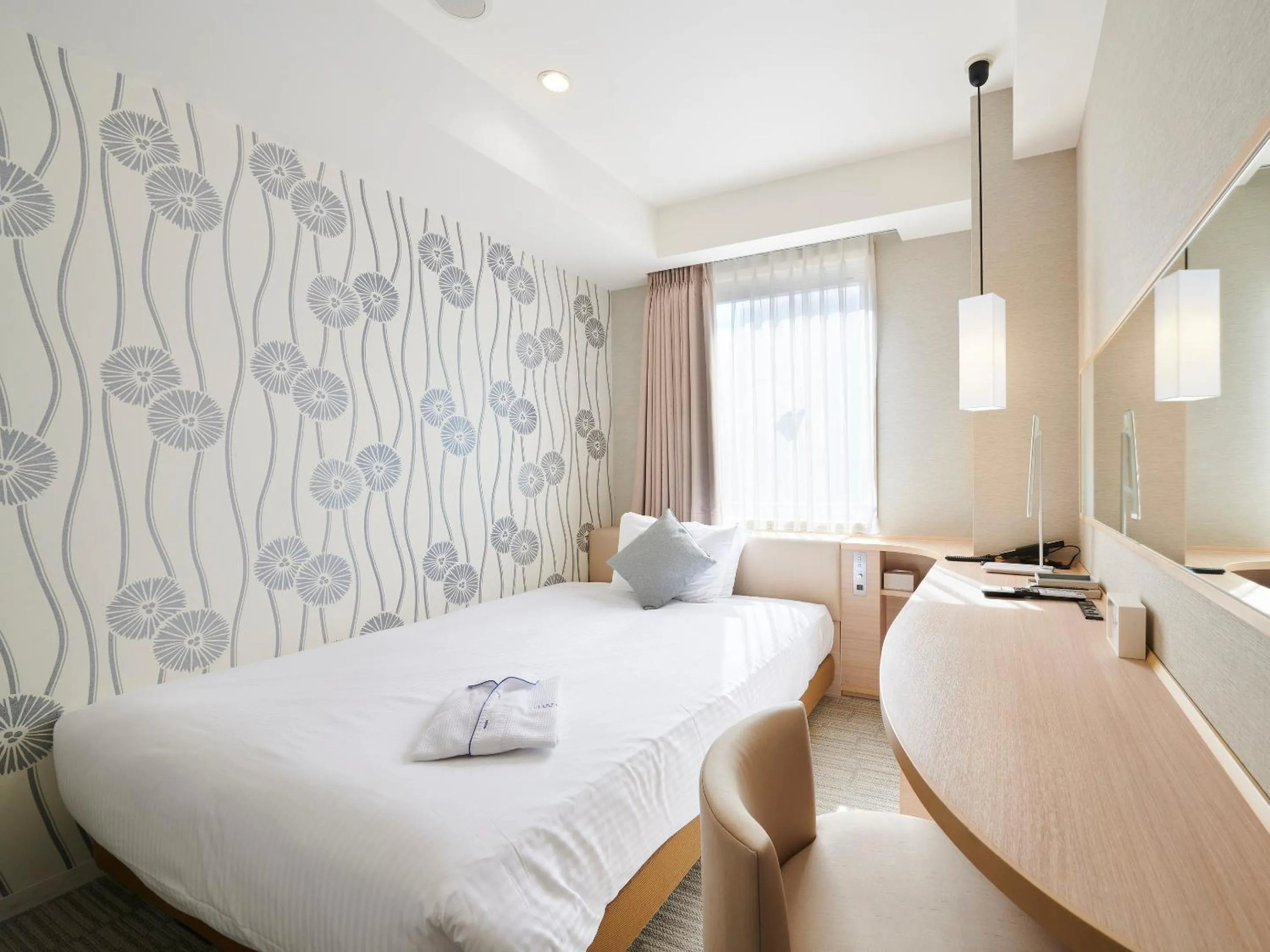 Photo of the whole room, Bed in Meitetsu Inn Hamamatsucho