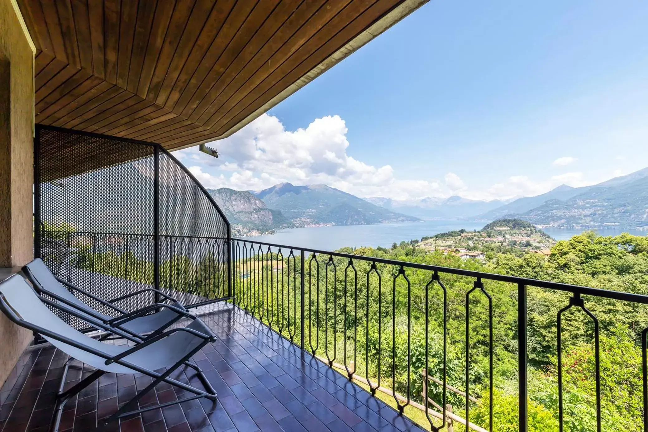 Balcony/Terrace in Hotel Il Perlo Panorama