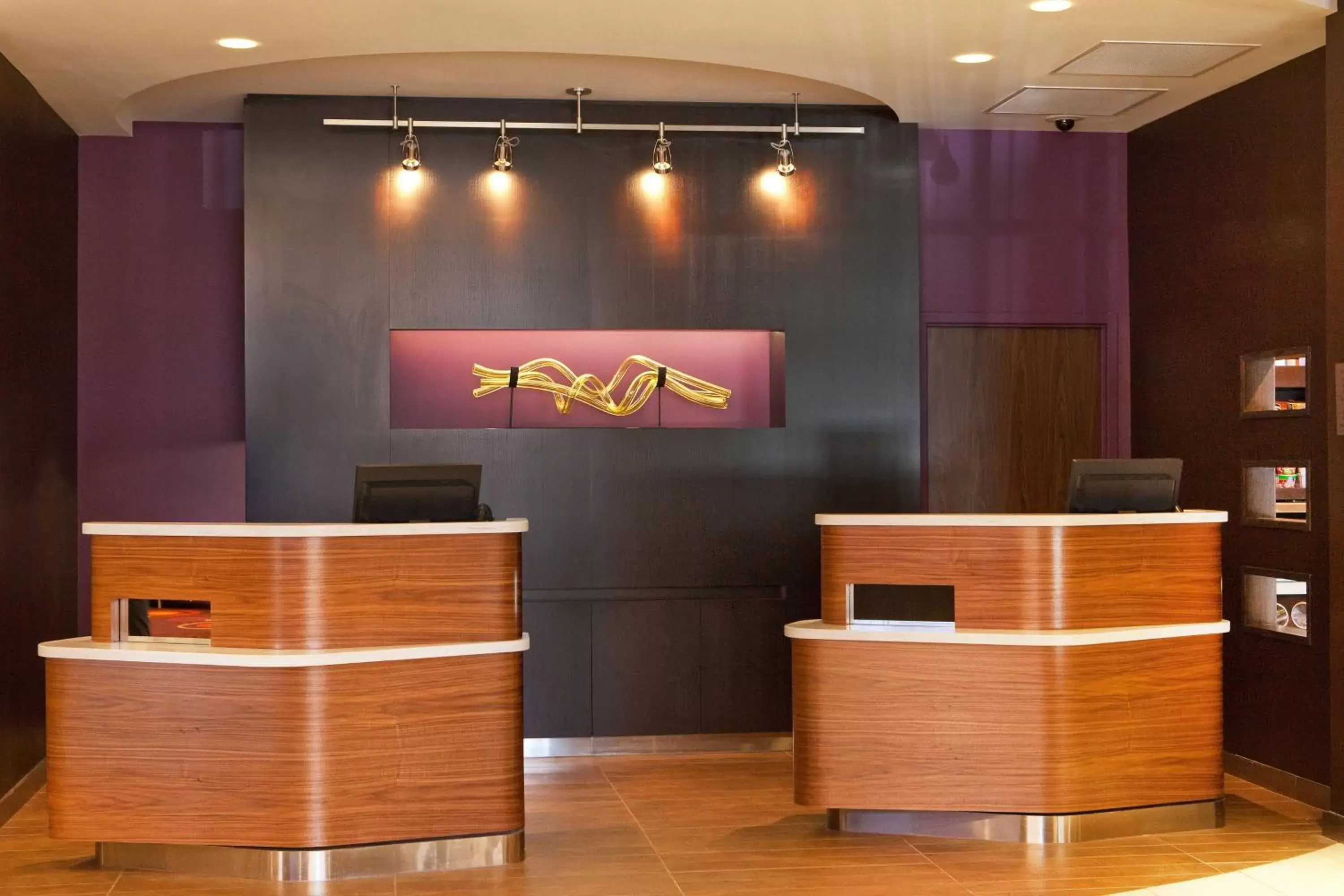 Lobby or reception in Courtyard by Marriott Syracuse Downtown at Armory Square