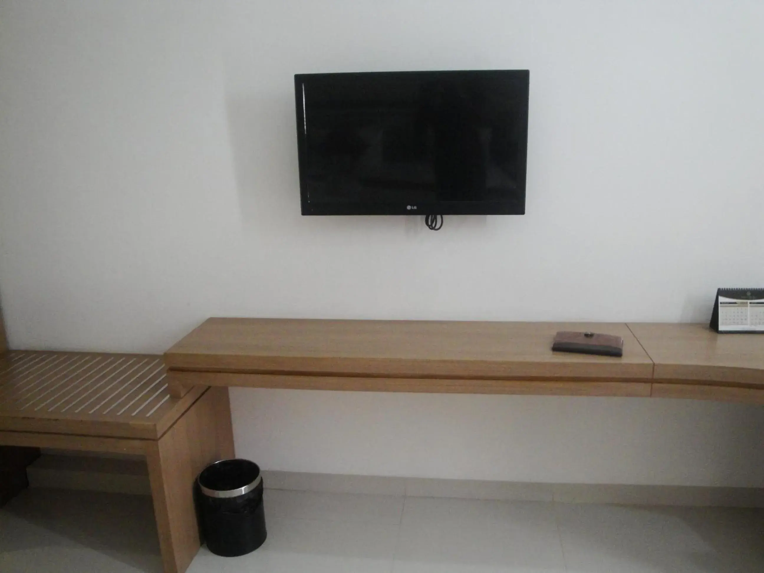 TV and multimedia, TV/Entertainment Center in Hotel On The Rock By Prasanthi