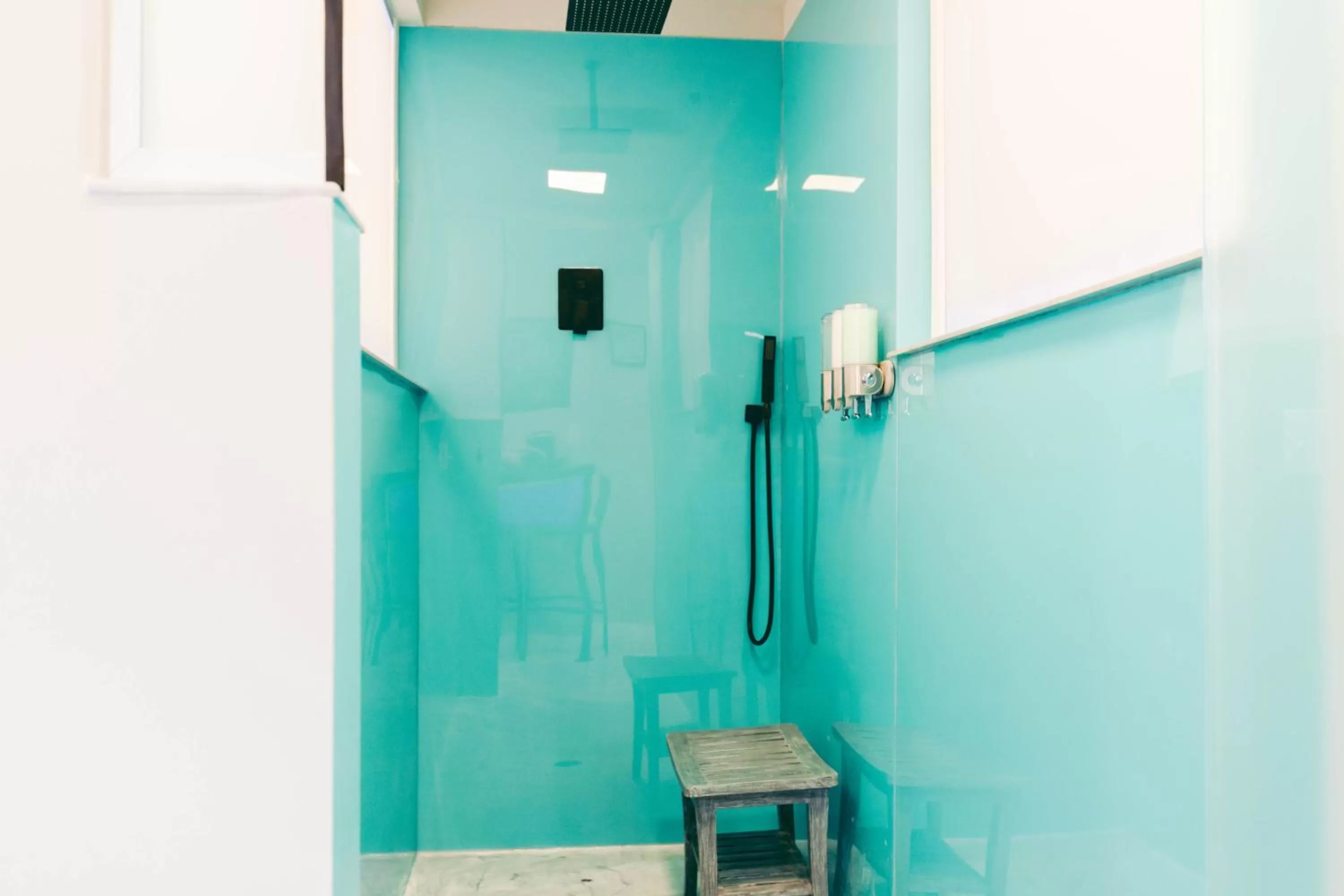 River Sirens Hotel-Contactless Check in Hotel