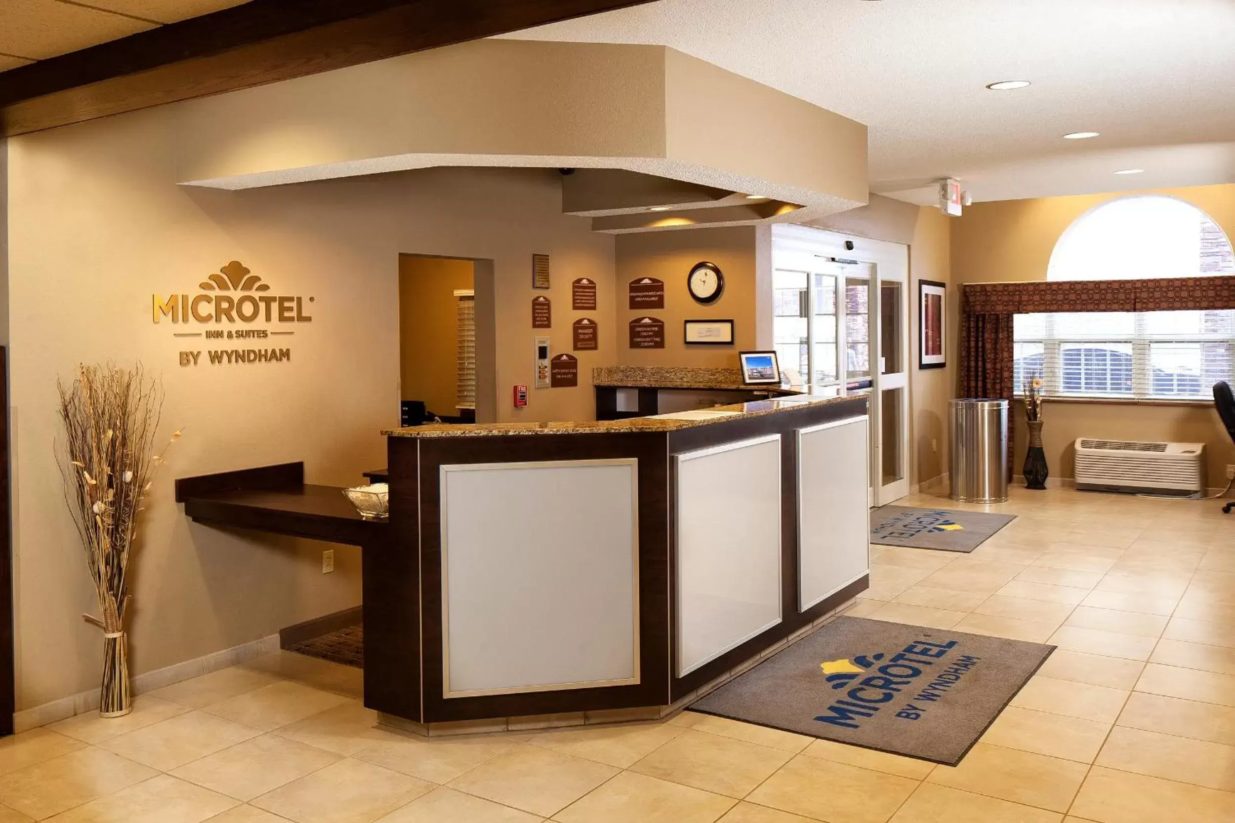 Lobby/Reception in Microtel Inn & Suites - St Clairsville