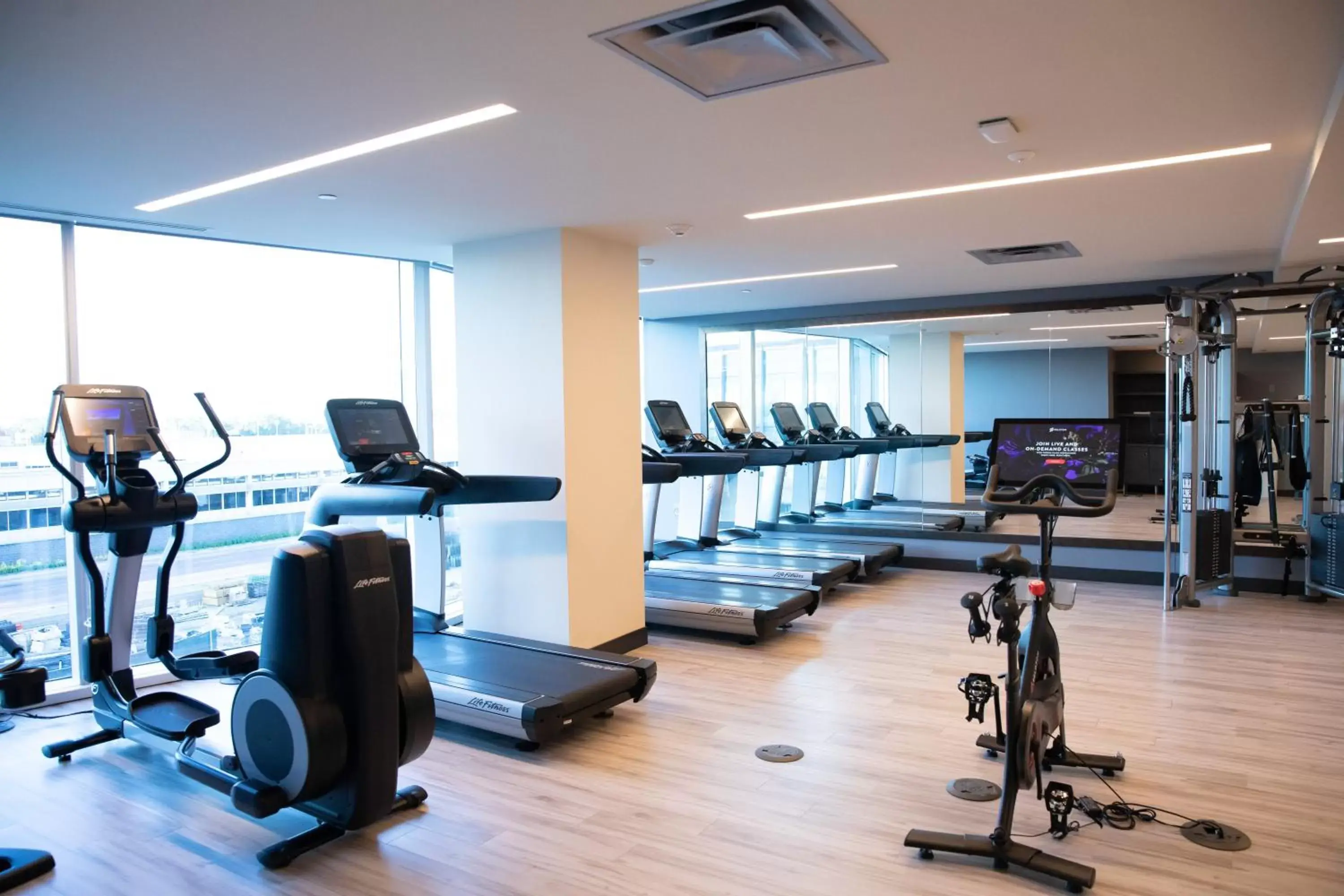 Fitness centre/facilities in InterContinental Minneapolis - St. Paul Airport by IHG Fitness centre/facilities in InterContinental Minneapolis - St. Paul Airport by IHG