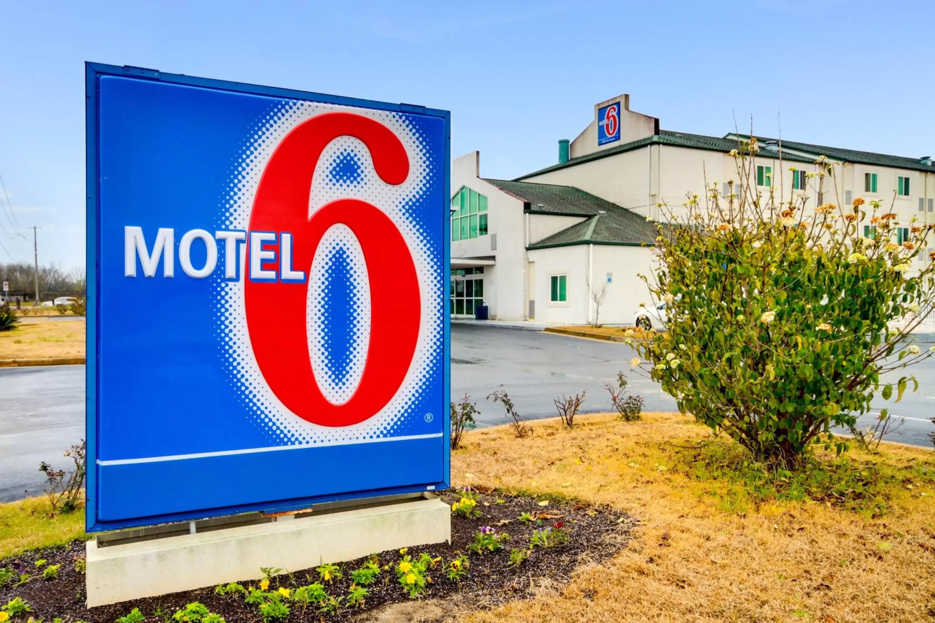 Property logo or sign, Property Logo/Sign in Motel 6-Montgomery, AL - Airport