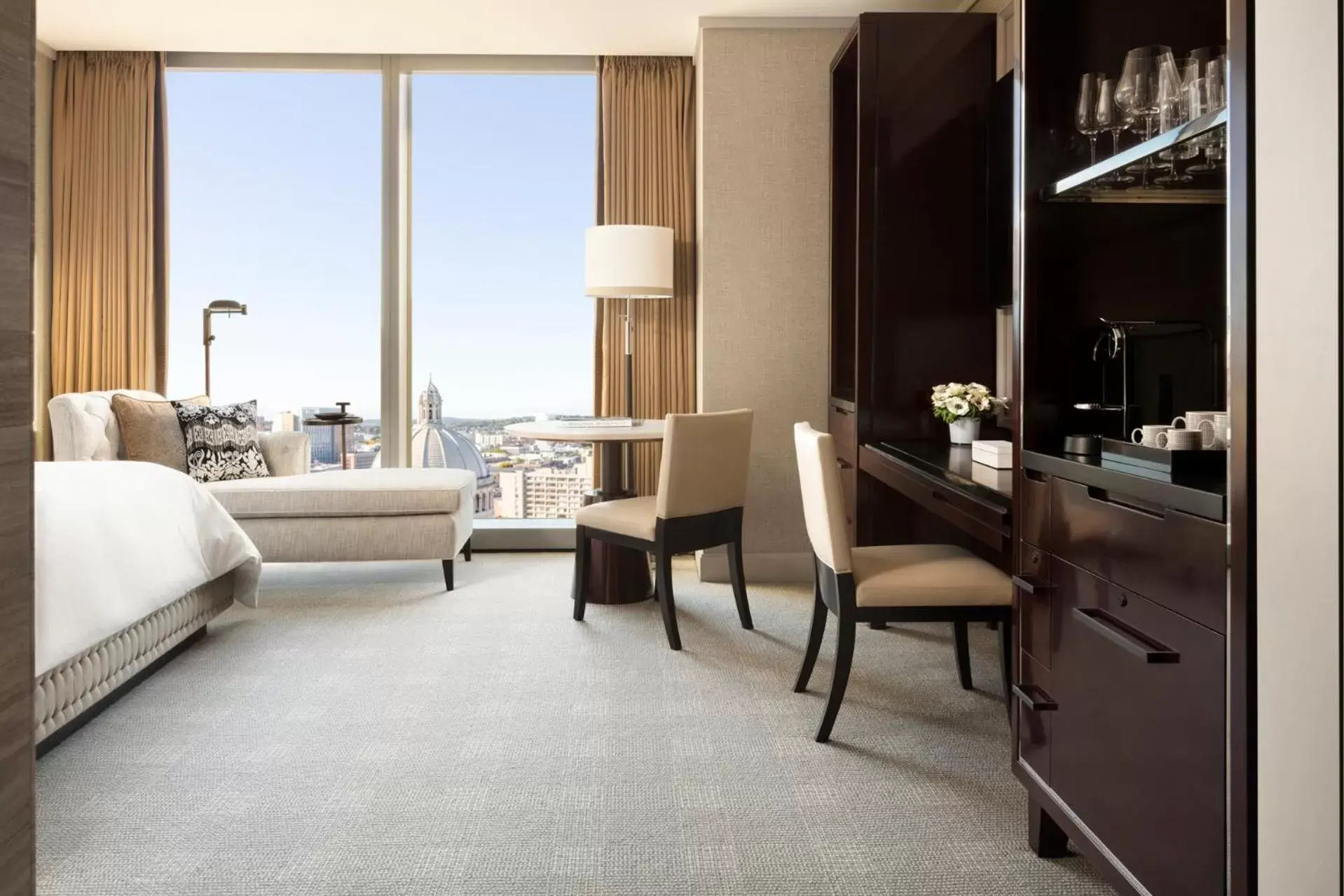 Bedroom in Four Seasons Hotel One Dalton Street, Boston