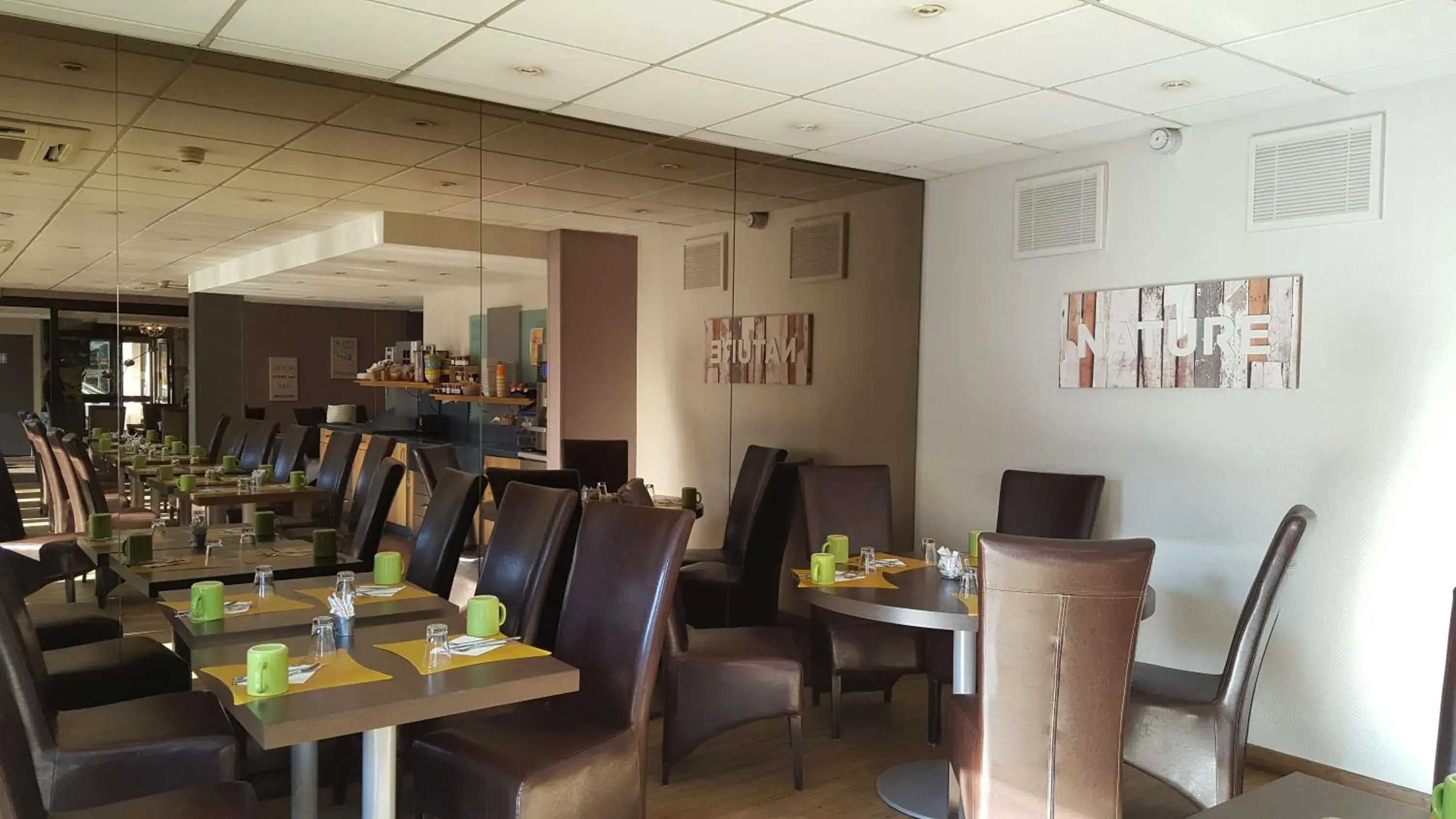 Breakfast, Restaurant/Places to Eat in ibis Styles Angers Centre Gare