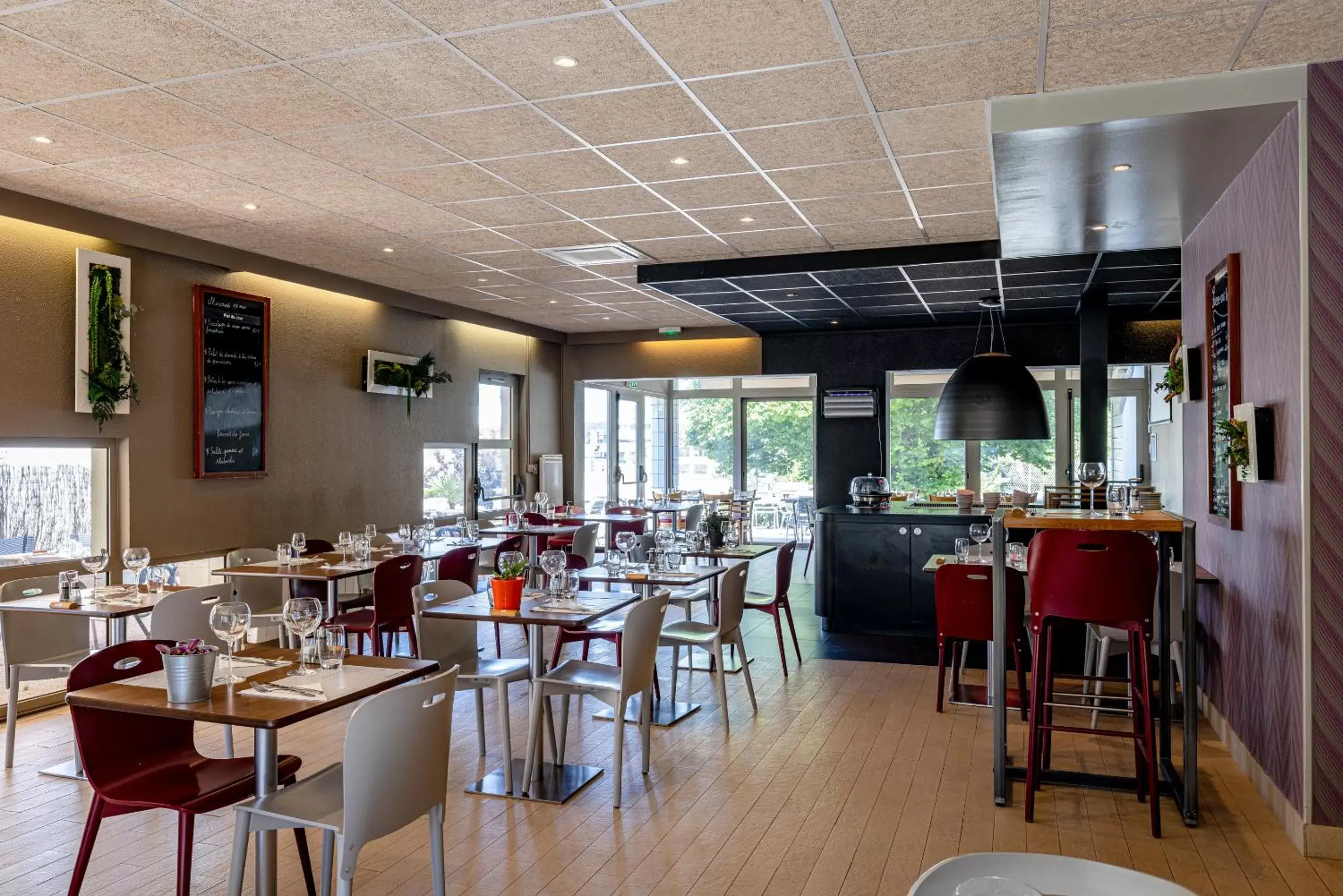 Restaurant/places to eat in Campanile Dijon Nord - Toison D'or Restaurant/places to eat in Campanile Dijon Nord - Toison D'or