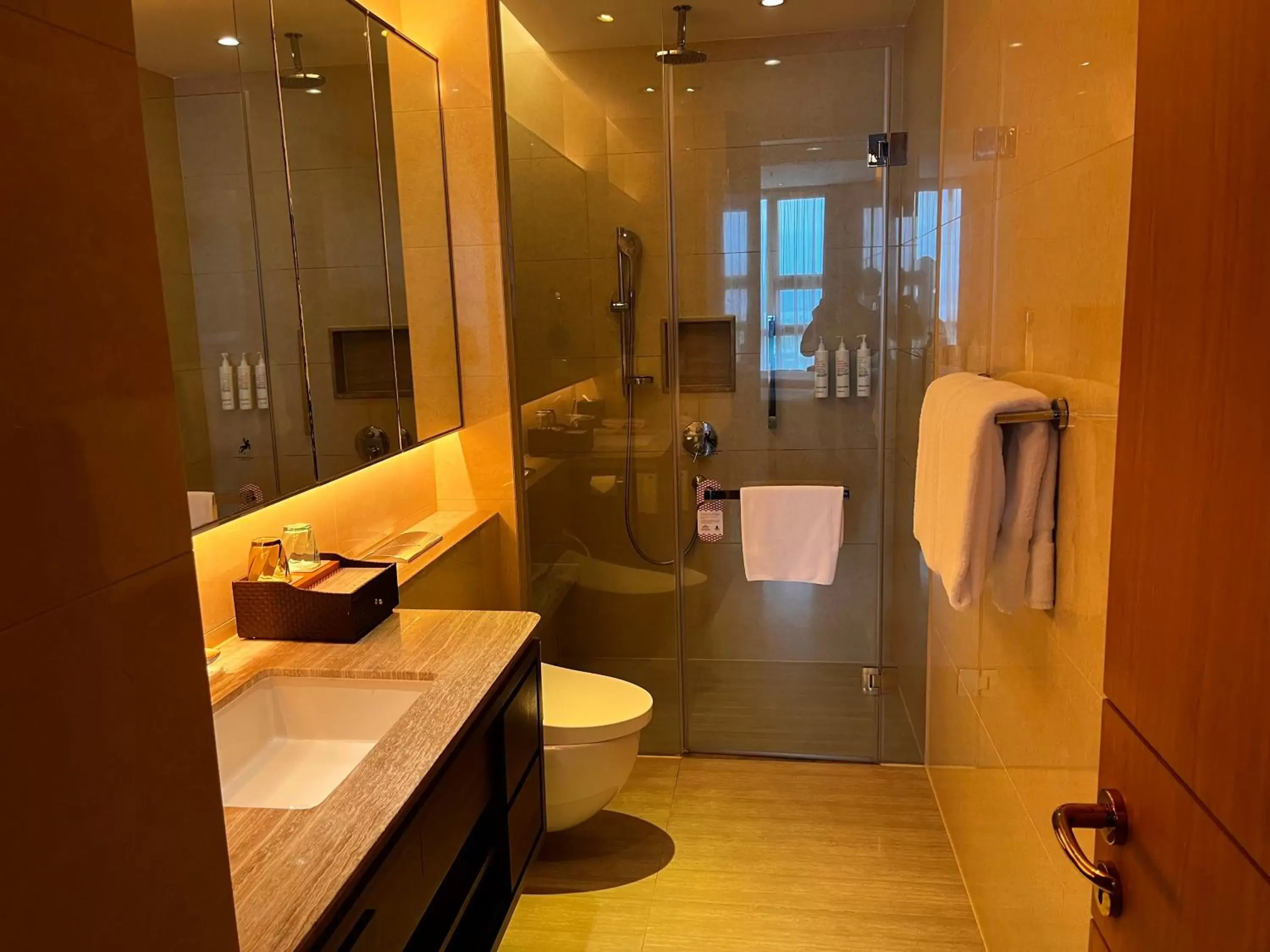 Toilet, Bathroom in The OCT Harbour, Shenzhen - Marriott Executive Apartments