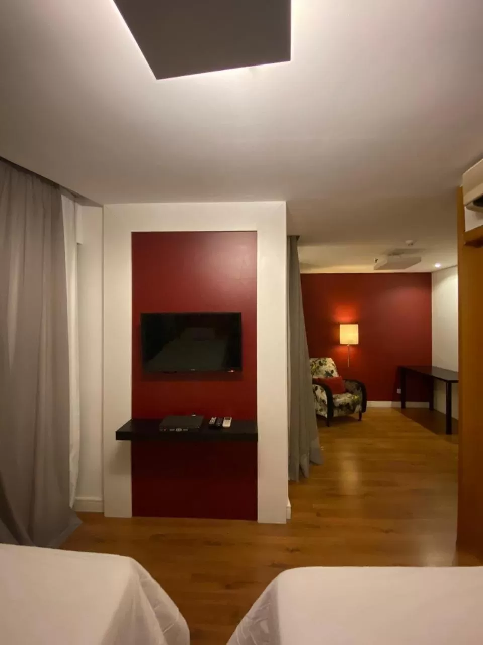 TV/Entertainment Center in Flat lindo duplo lado Park Ibirapuera e Av Paulista com smart tv 106